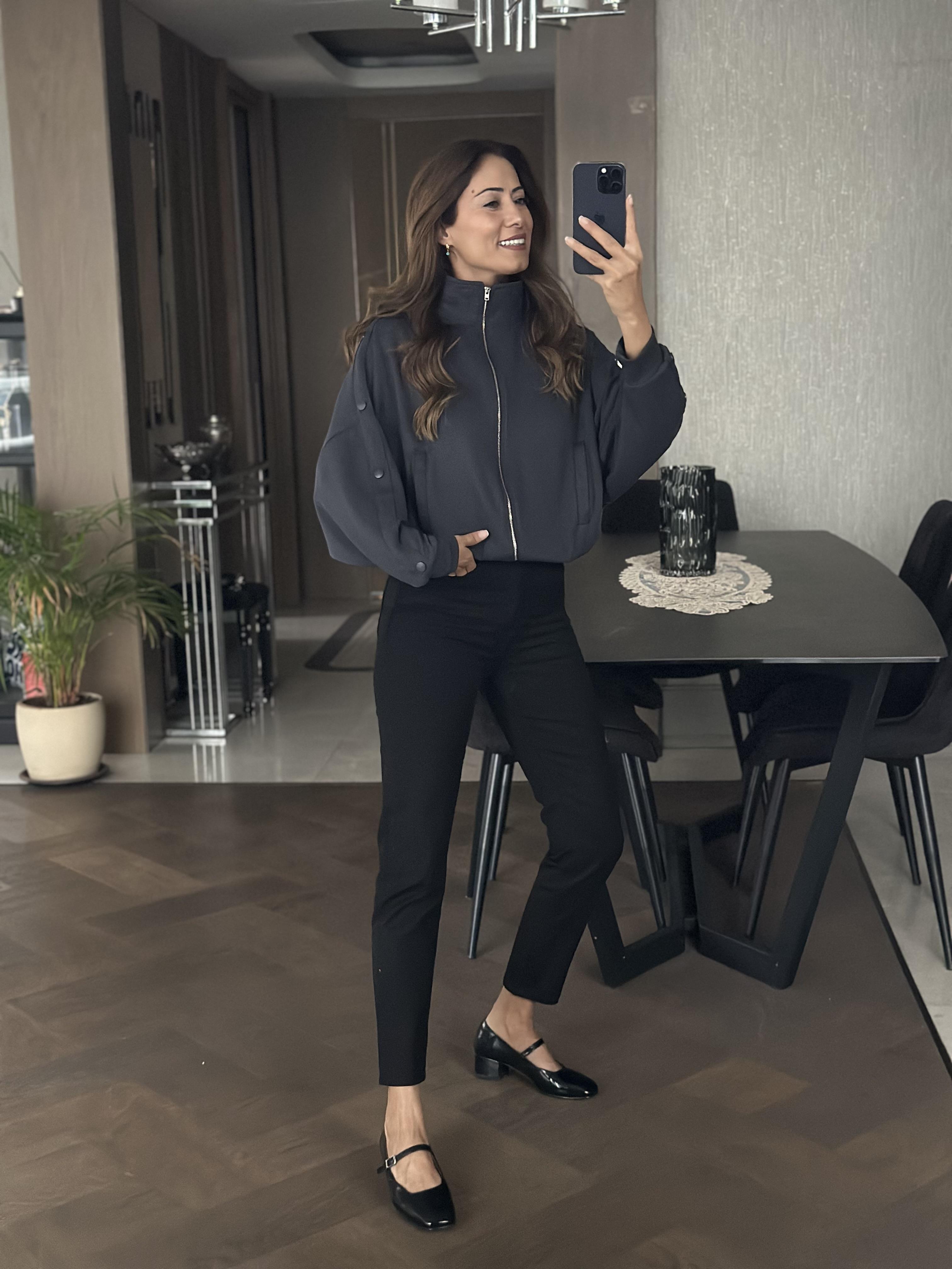 Antrasit Kolları Çıtçıt Detay Fermuarlı Cepli Kadın Sweatshirt