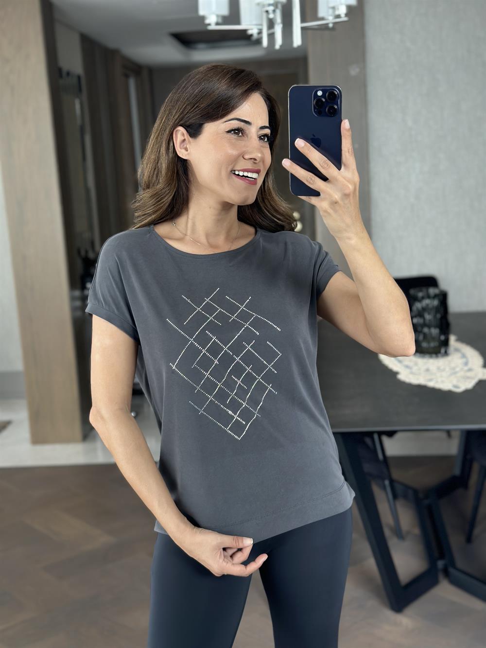 Antrasit Önü Taşlı Modal Kadın T-Shirt