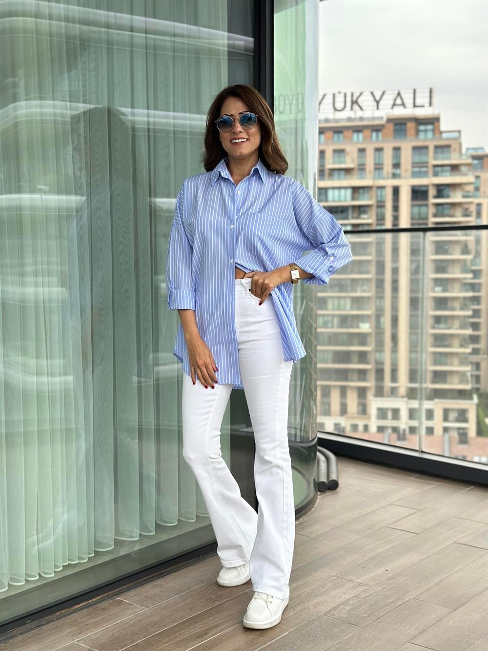 Bebe Mavi Çizgili Tek Cepli Oversize Poplin Kadın Gömlek