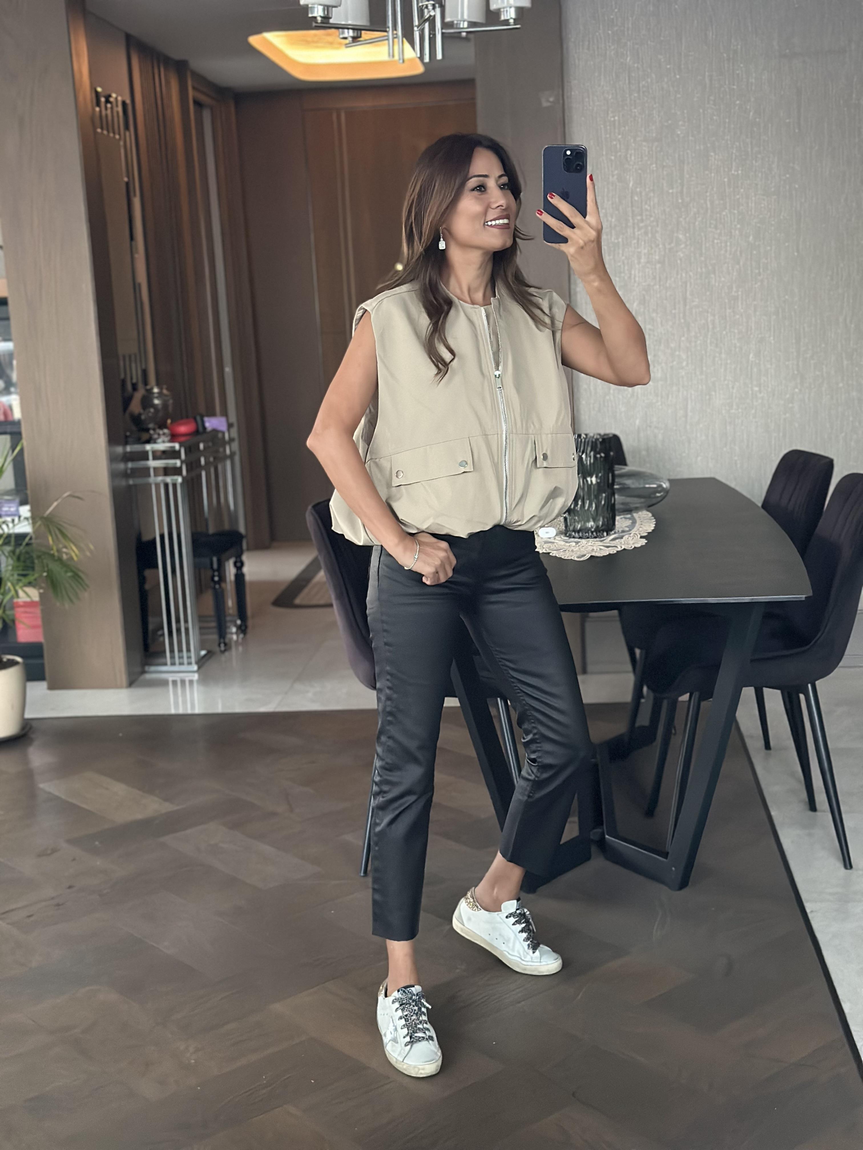 Bej Balon Model Sıfır Kol Fermuarlı Kadın Yelek