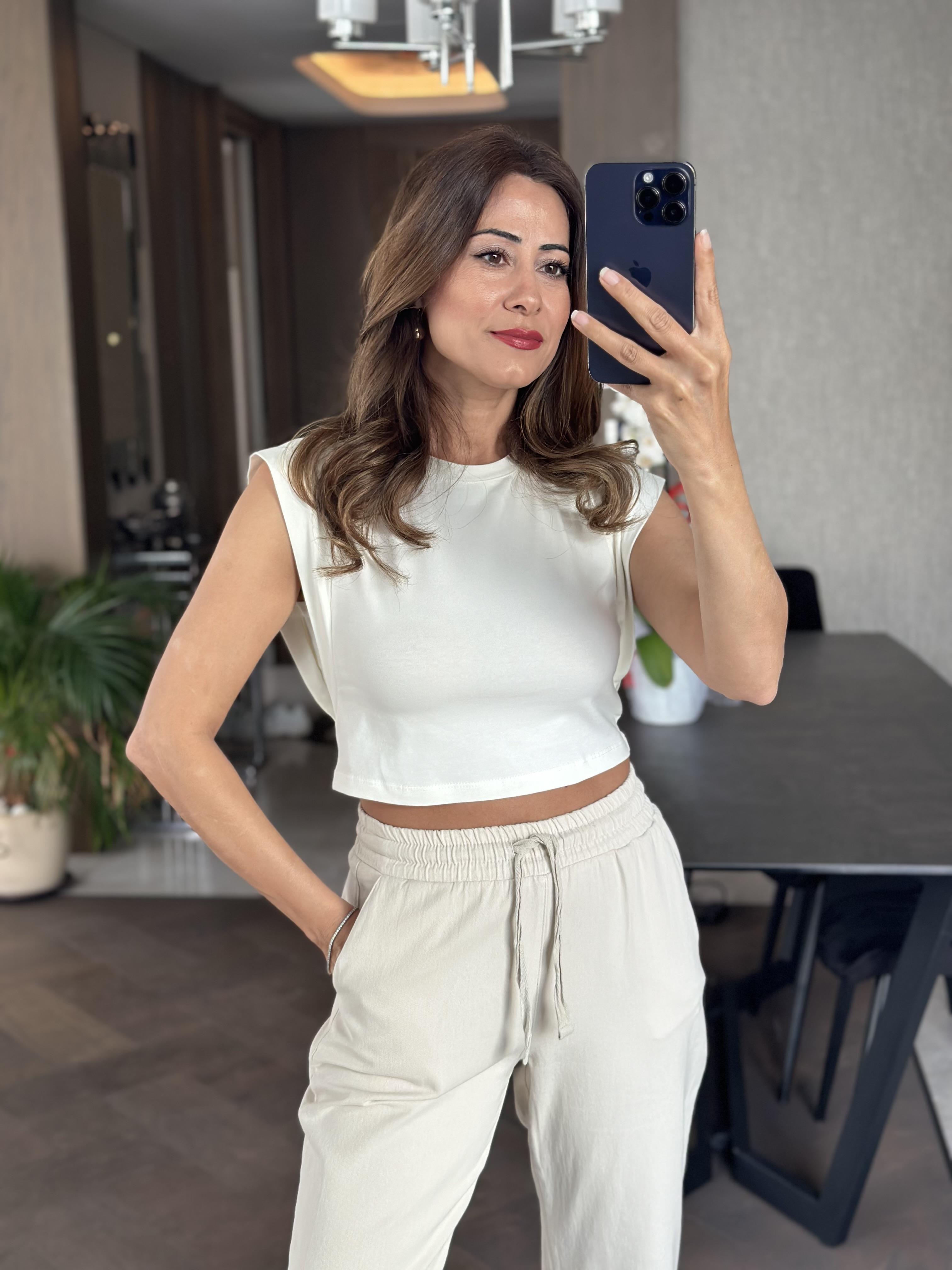 Bej Gabardin Beli Lastikli Ve Bağcıklı Cepli Kadın Pantolon