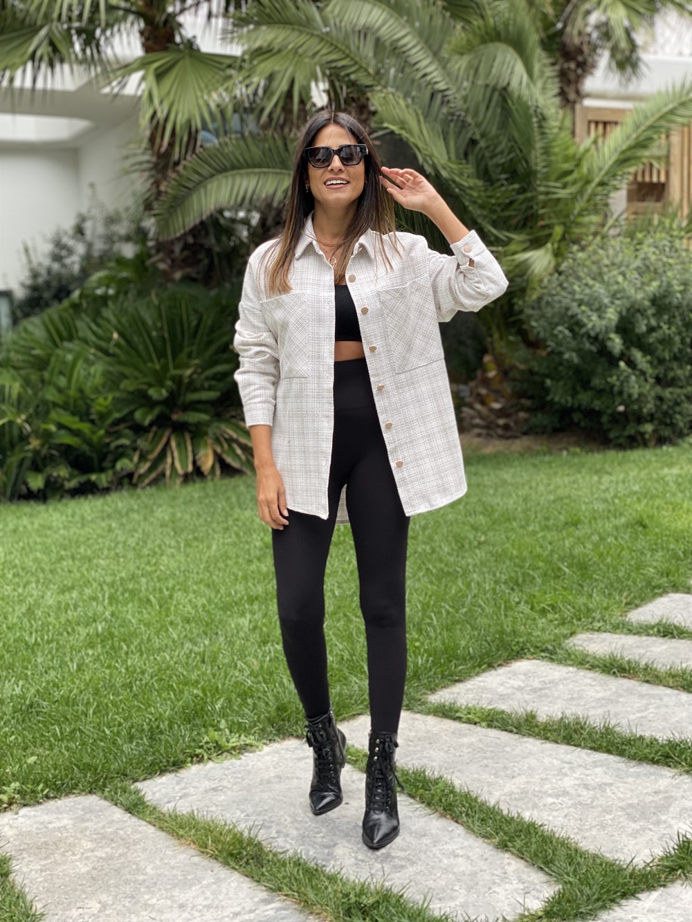 Bej İki Cepli Oversize Tüvit Kadın Gömlek