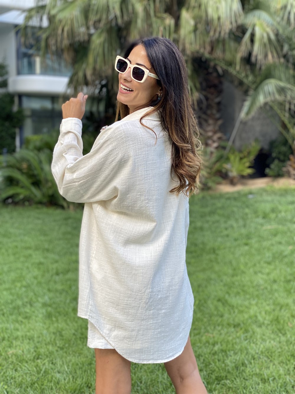 Bej İşlemeli Oversize Kadın Gömlek