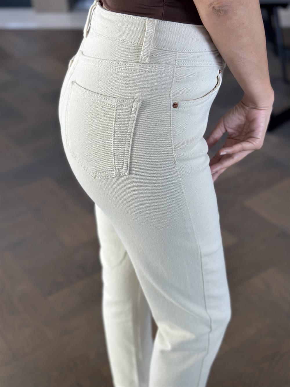 Bej Karol İki Düğmeli  Mom Fit Kadın Jean Pantolon