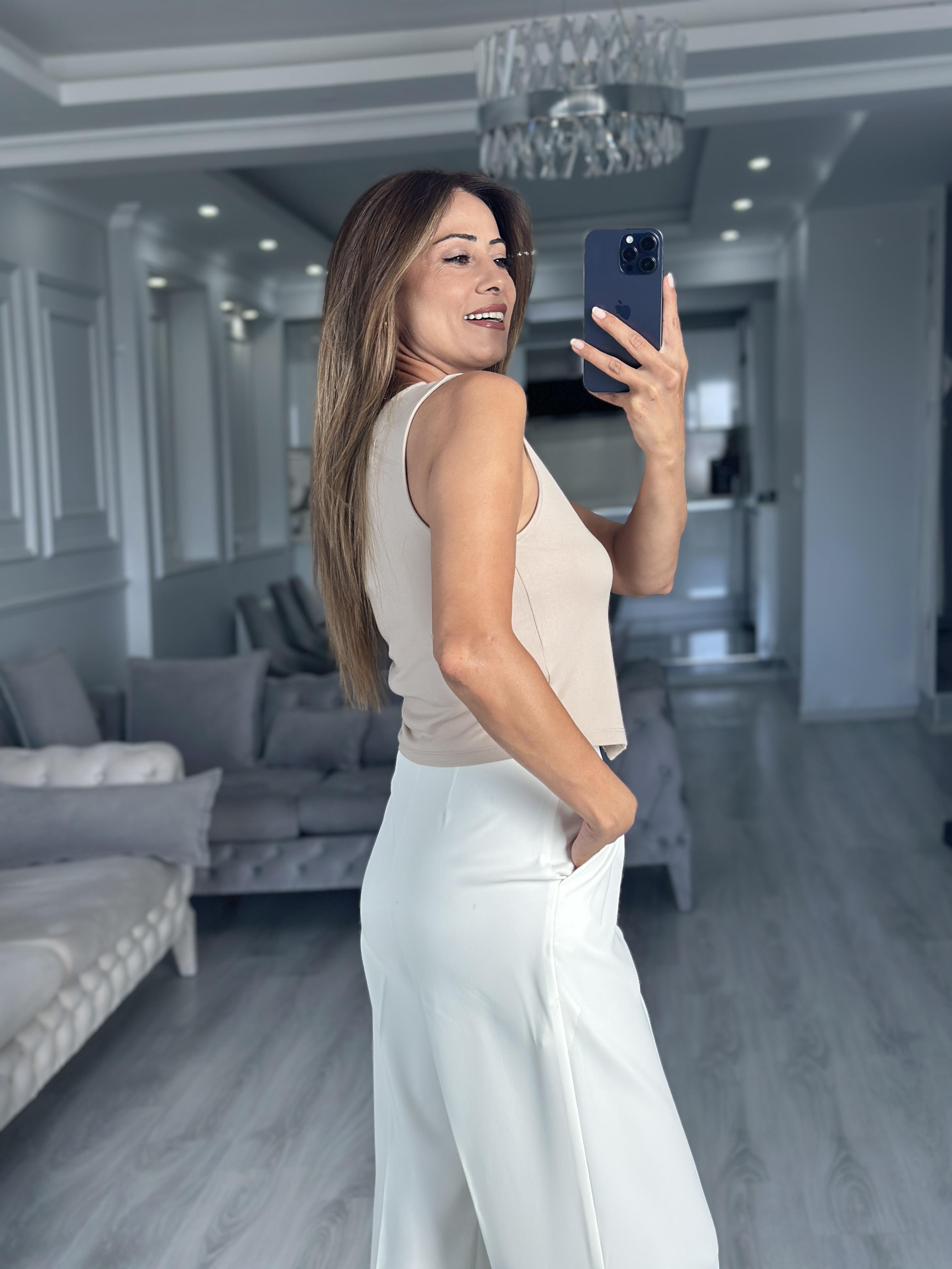 Bej Sıfır Kol Düğmeli Bisiklet Yaka Kadın Yelek Bluz