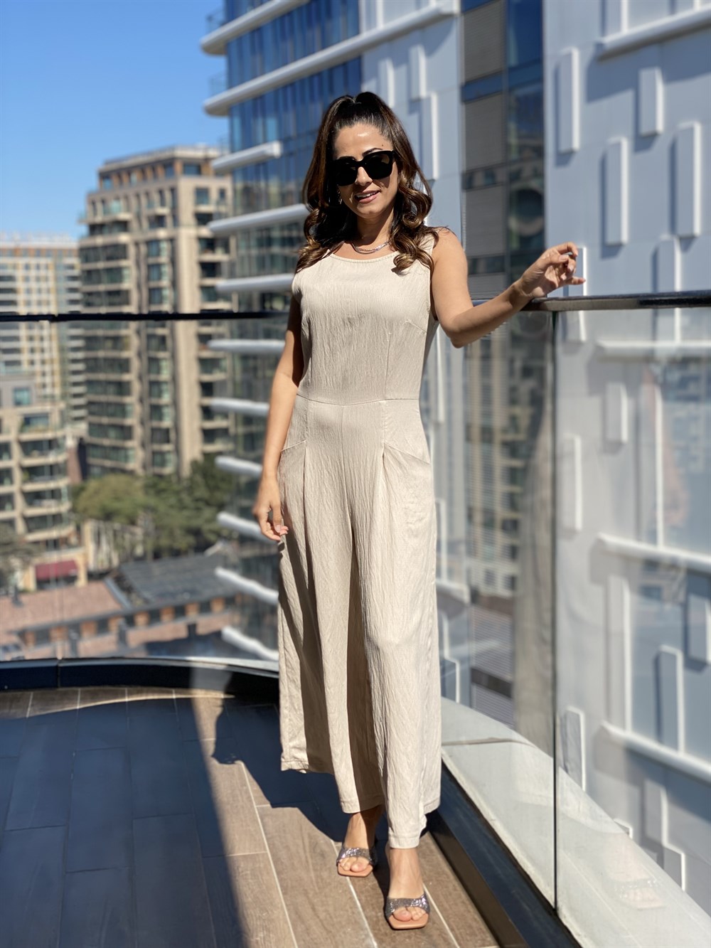 Bej Sırt Fermuarlı Dört Cepli KetenTulum