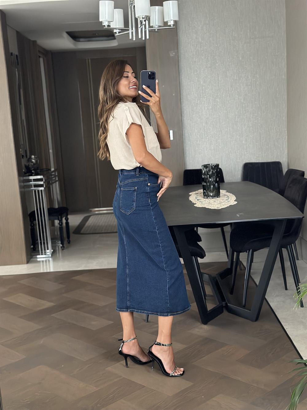 Bej Tek Cepli Sıfır Kol Krinkıl Kadın Gömlek