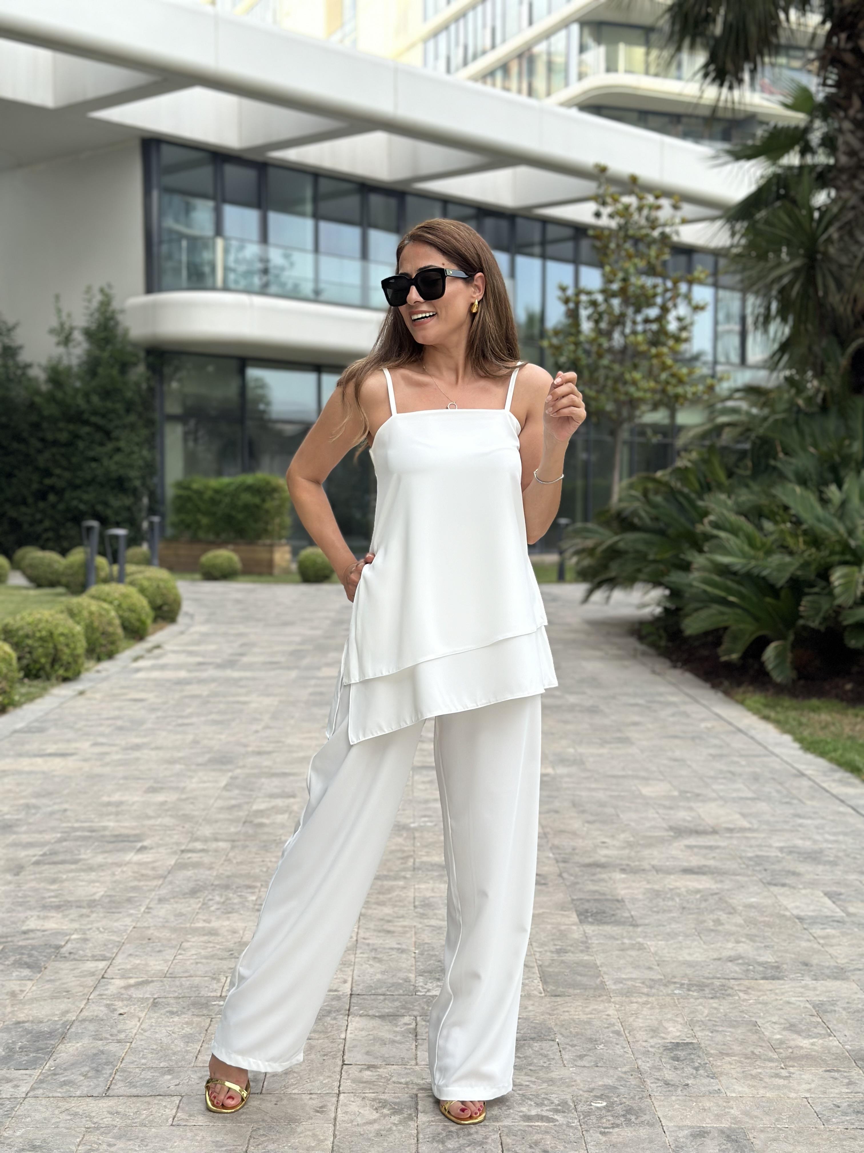 Beyaz Ayarlanabilir Askılı Çift Katlı Bluz Pantolon İkili Kadın Takım