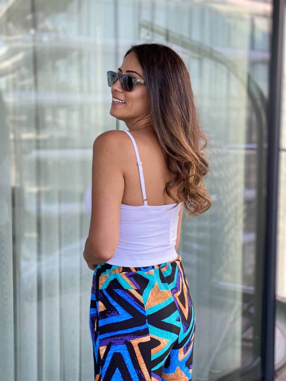 Beyaz Ayarlanabilir Askılı Kadın Crop