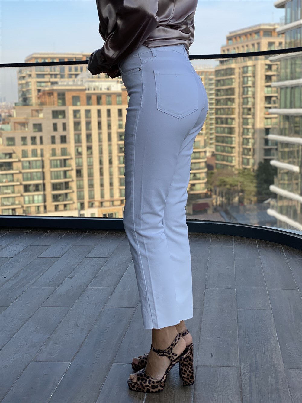 Beyaz Boy Fit Kadın Jean Pantolon