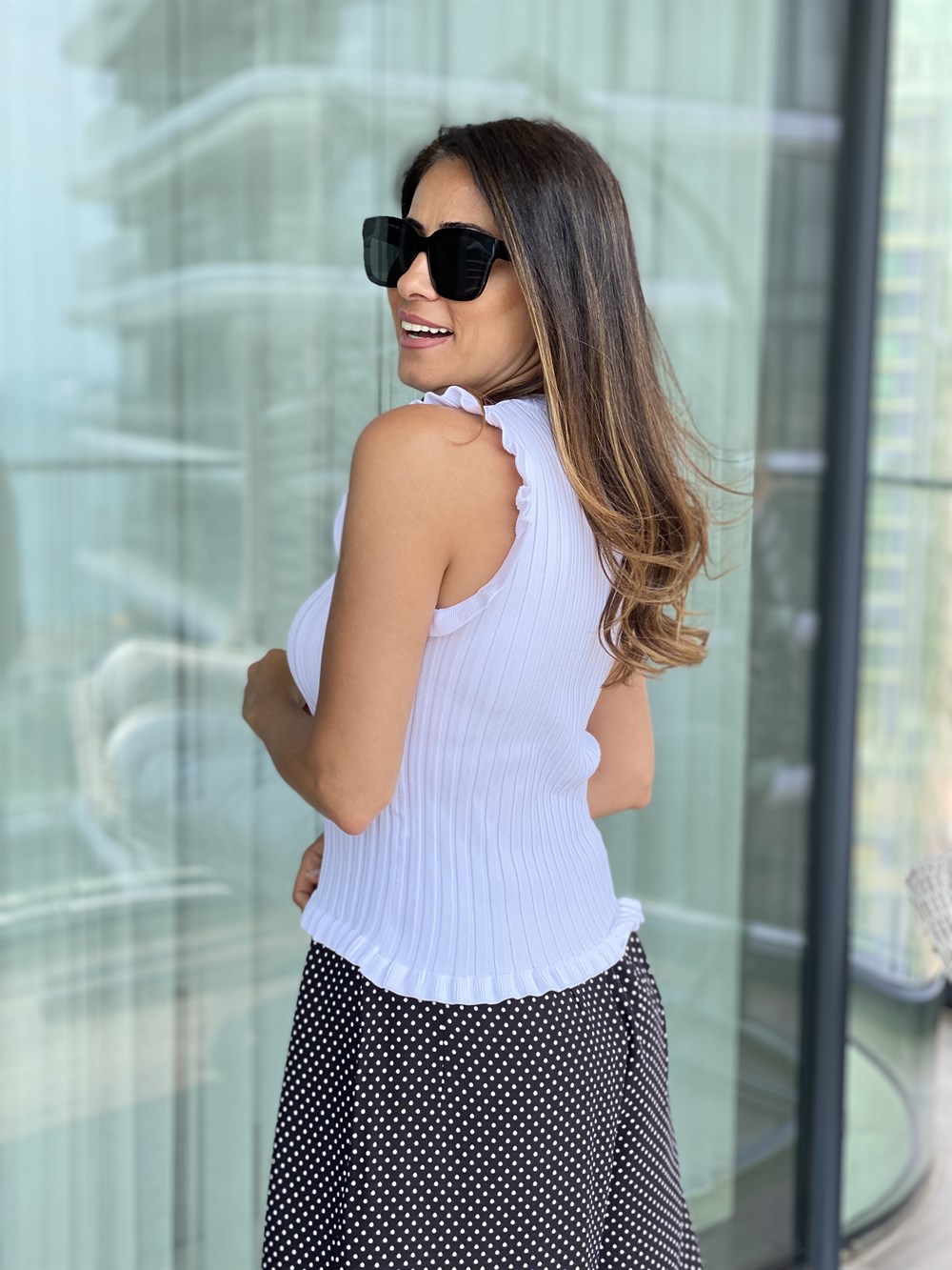 Beyaz Fırfır Triko Atlet