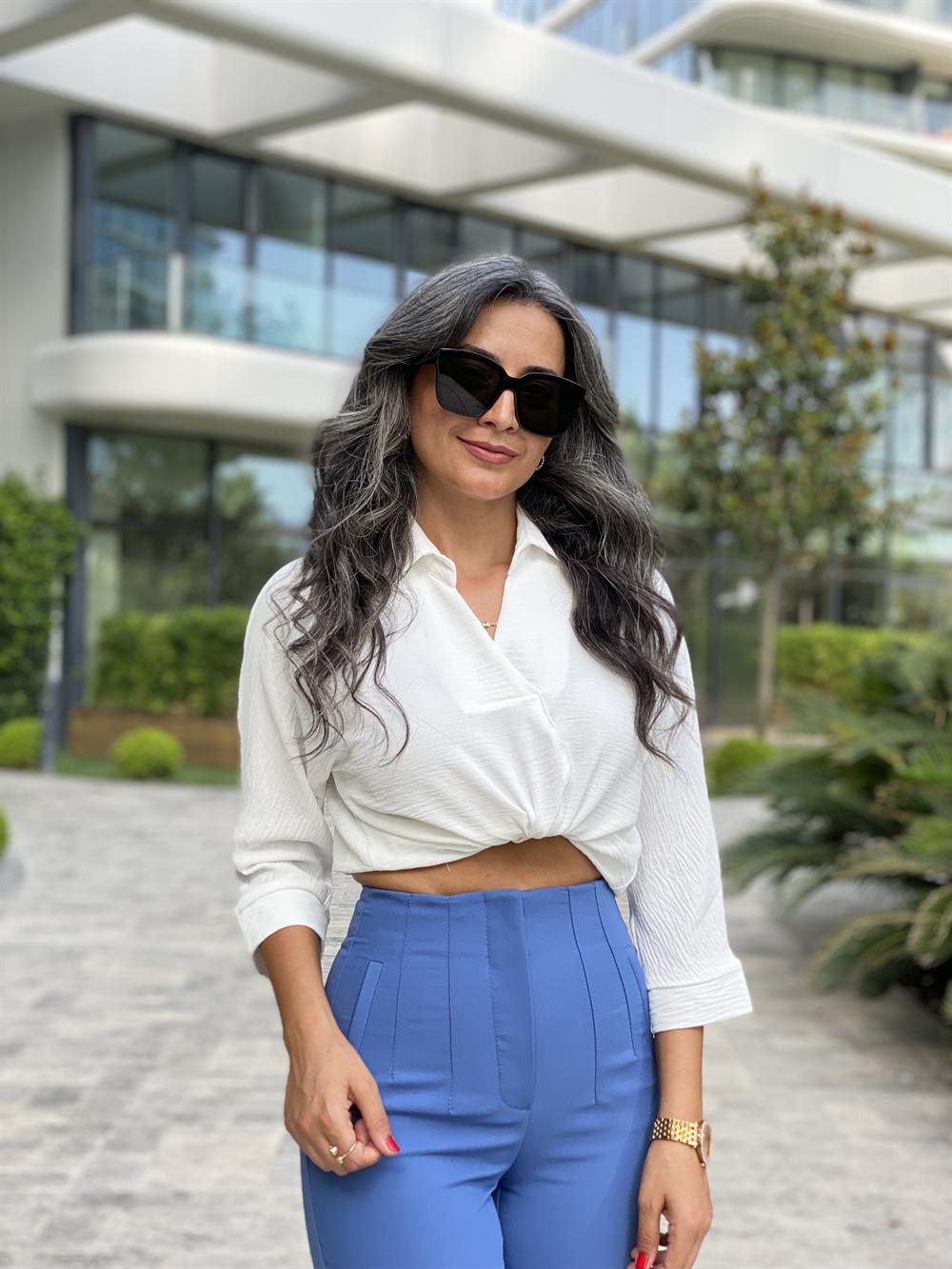 Beyaz Gömlek Yaka Yarasa Kol Aerobin Kadın Bluz