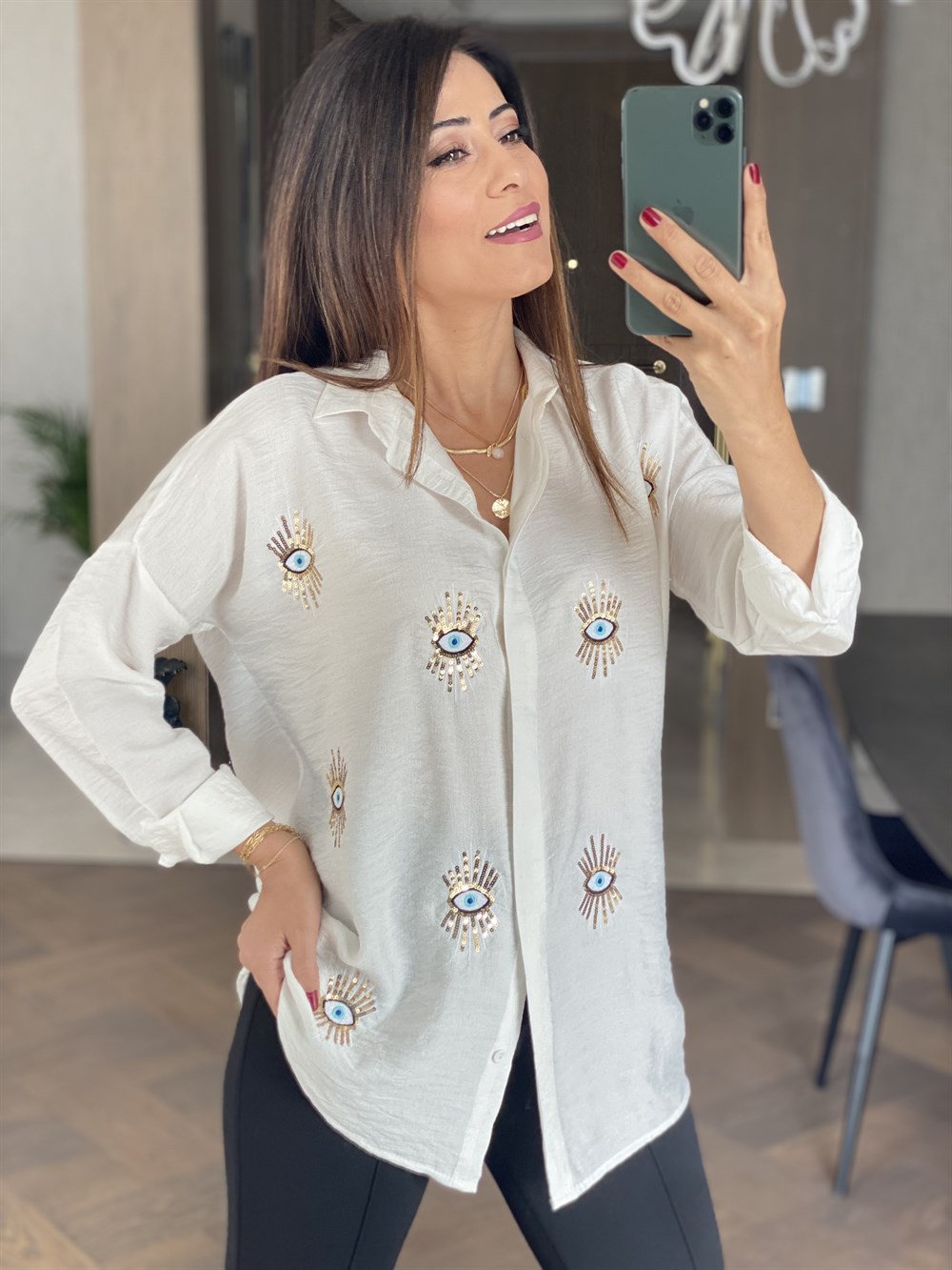 Beyaz Göz Nakışlı Gömlek