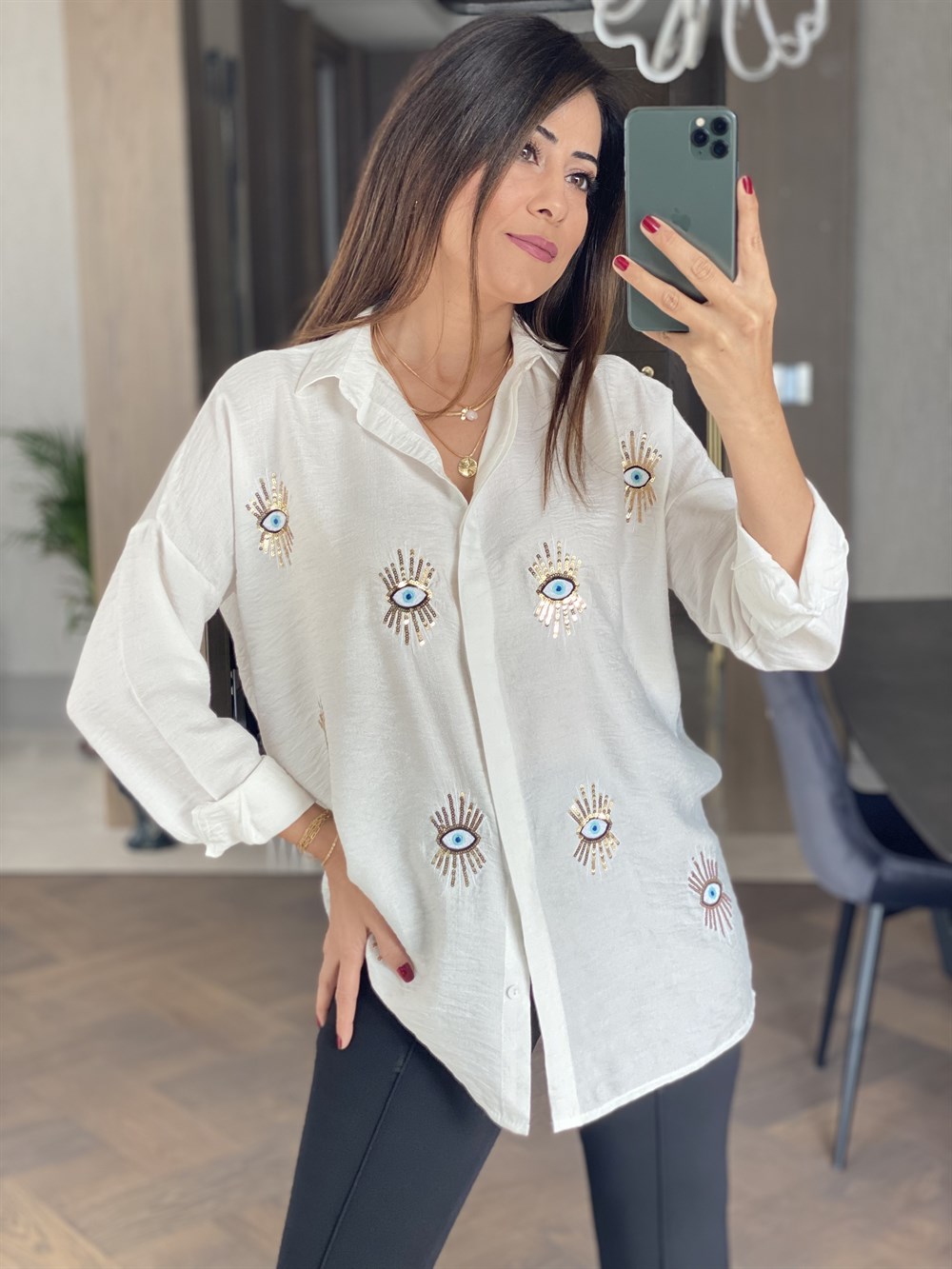Beyaz Göz Nakışlı Gömlek