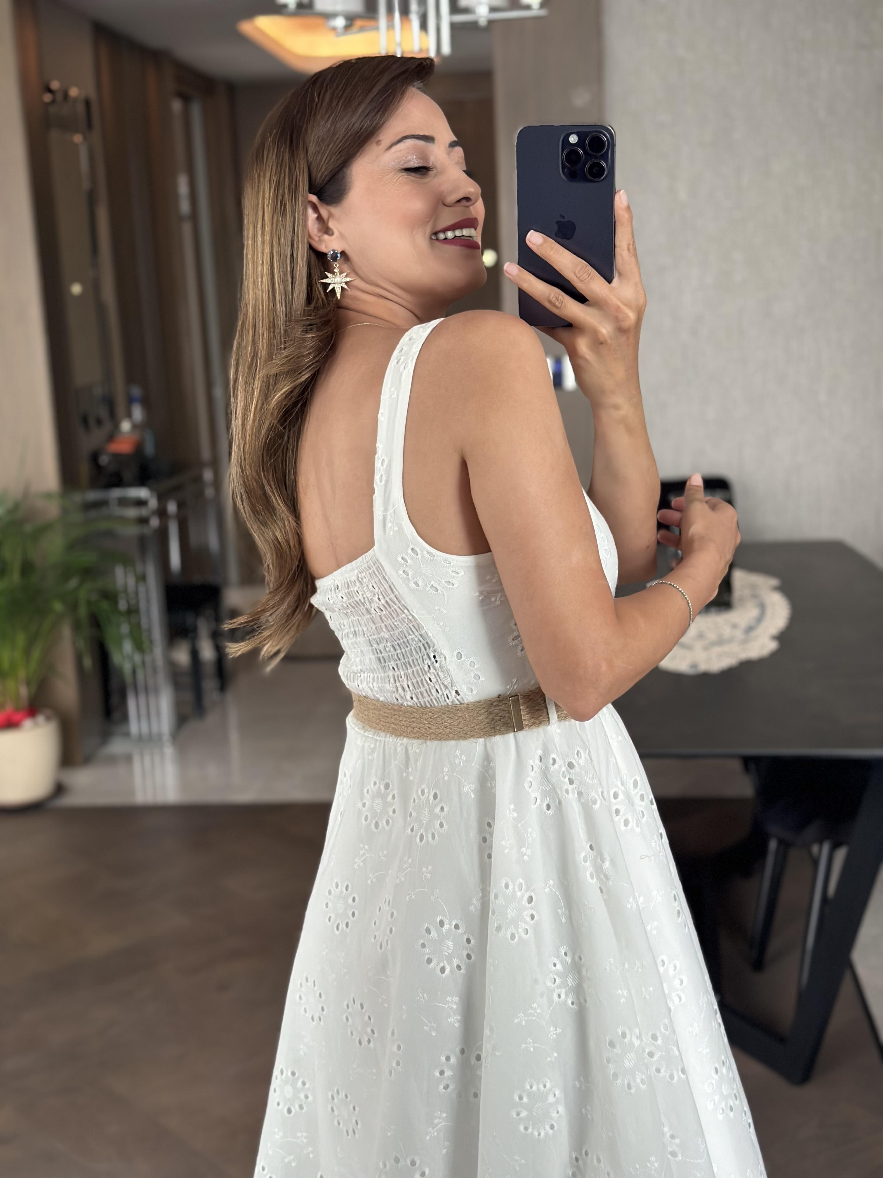 Beyaz Hasır Kemerli Askılı Fisto Kadın Elbise