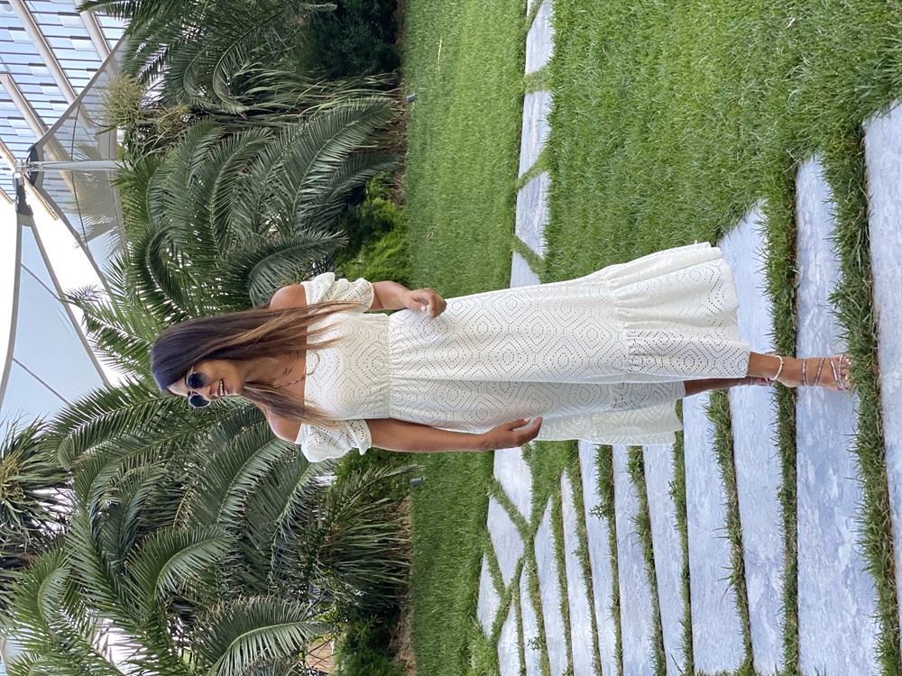 Beyaz Kare Yaka Kısa Kol Örme Brode Kadın Elbise