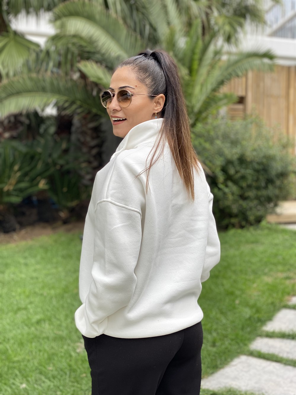 Beyaz Pacific Fermuar Detay Kadın Sweatshirt