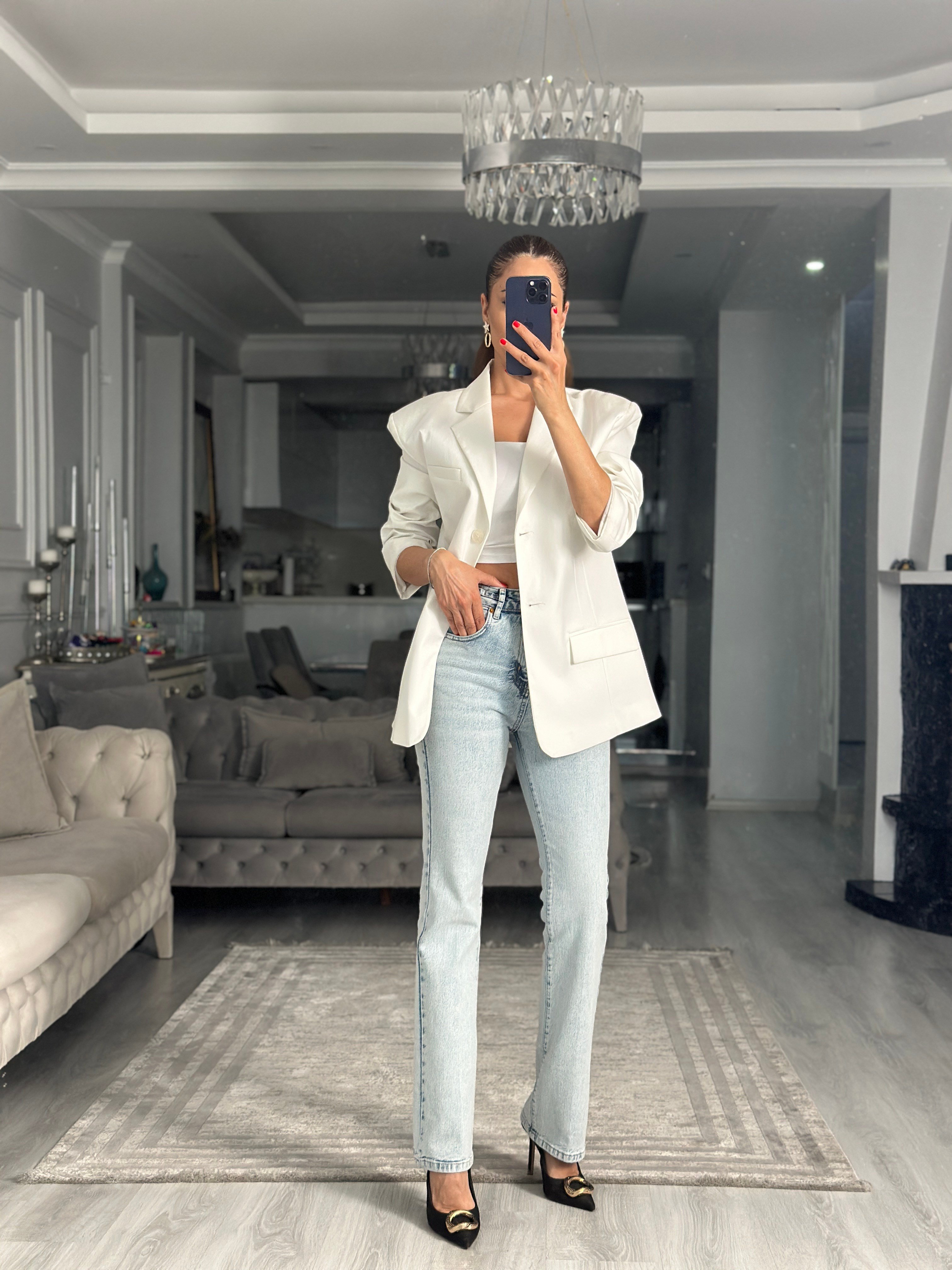 Beyaz Premium Blazer Düğmeli Kadın Ceket