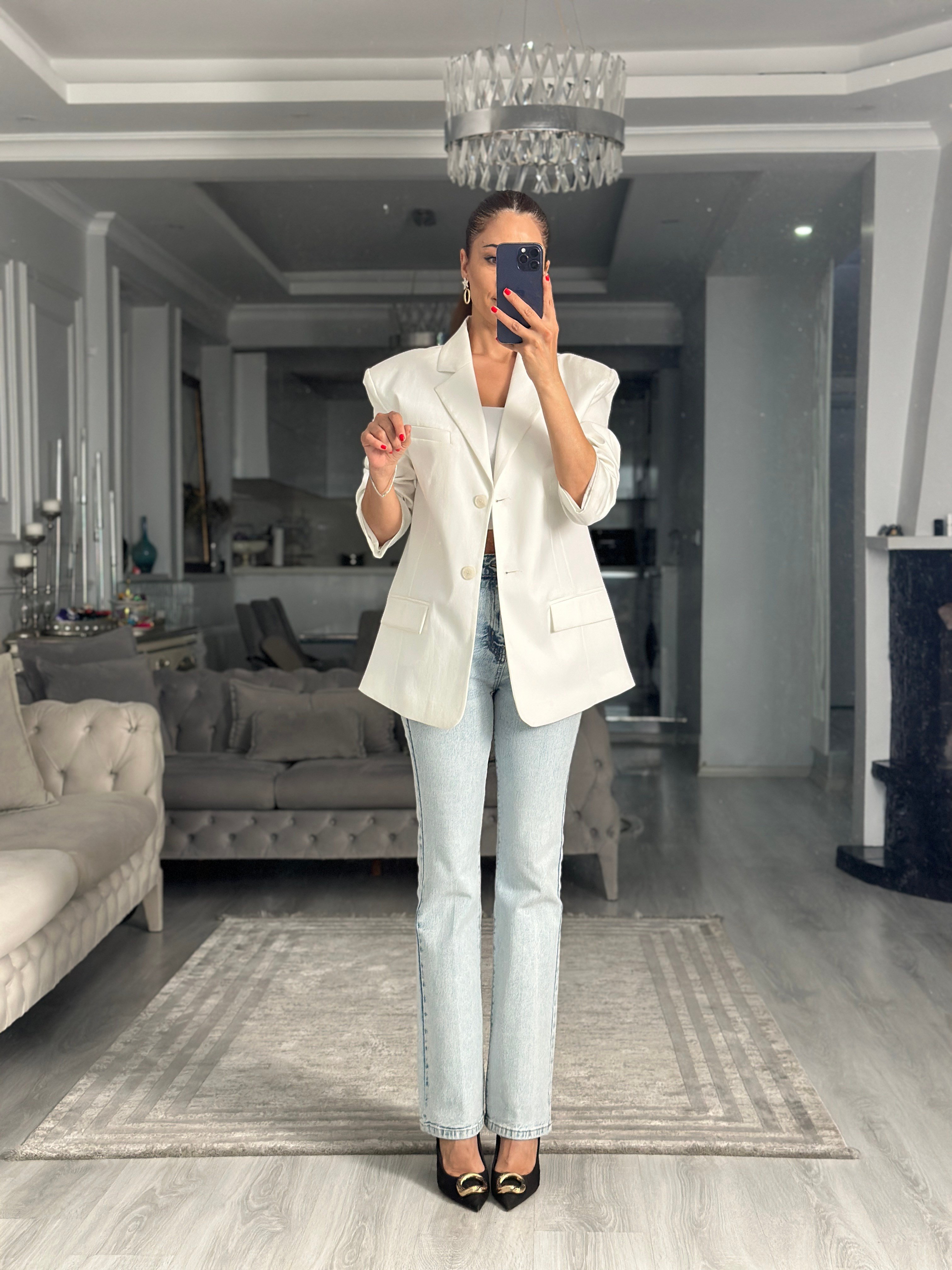 Beyaz Premium Blazer Düğmeli Kadın Ceket