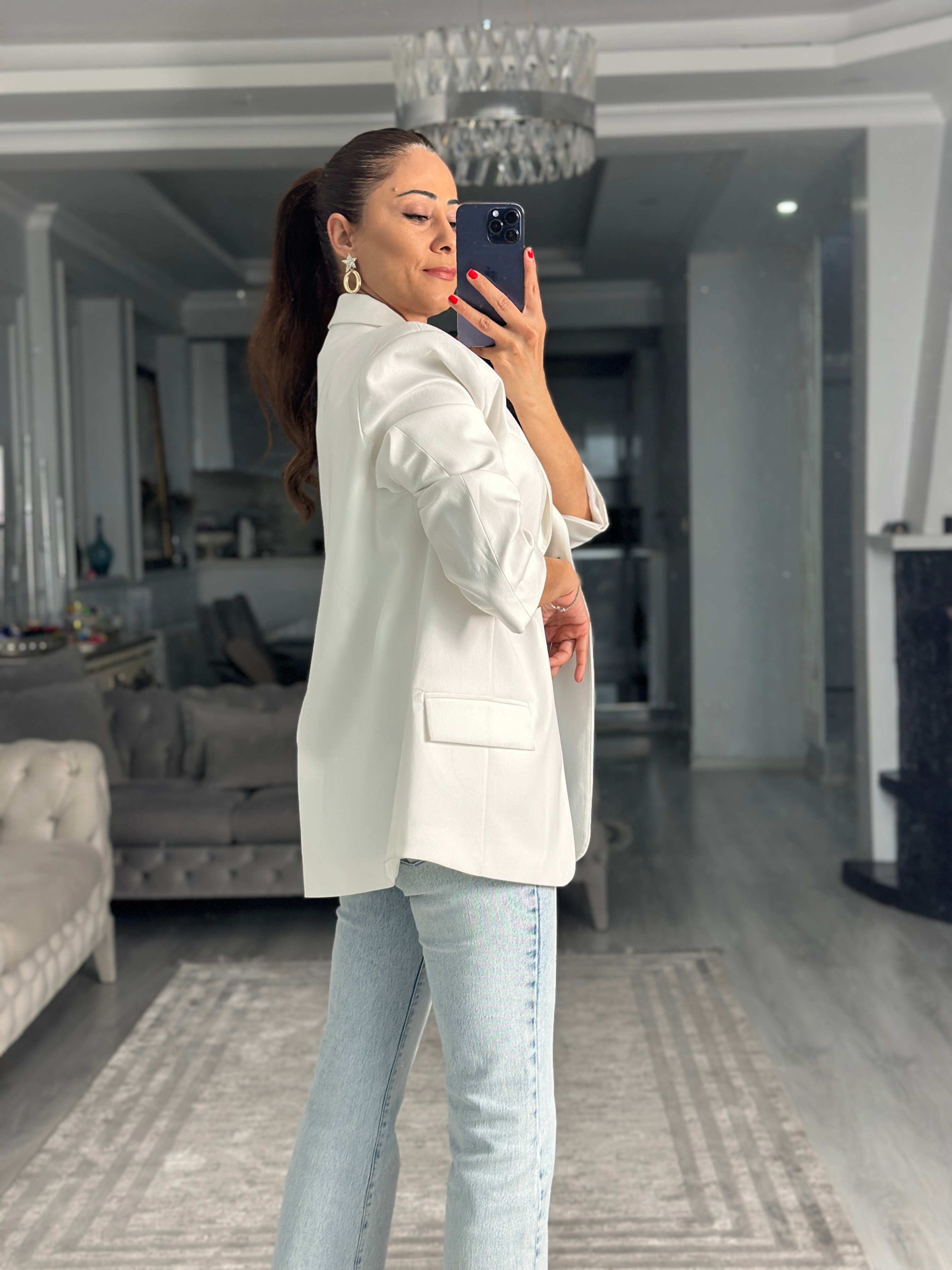 Beyaz Premium Blazer Düğmeli Kadın Ceket