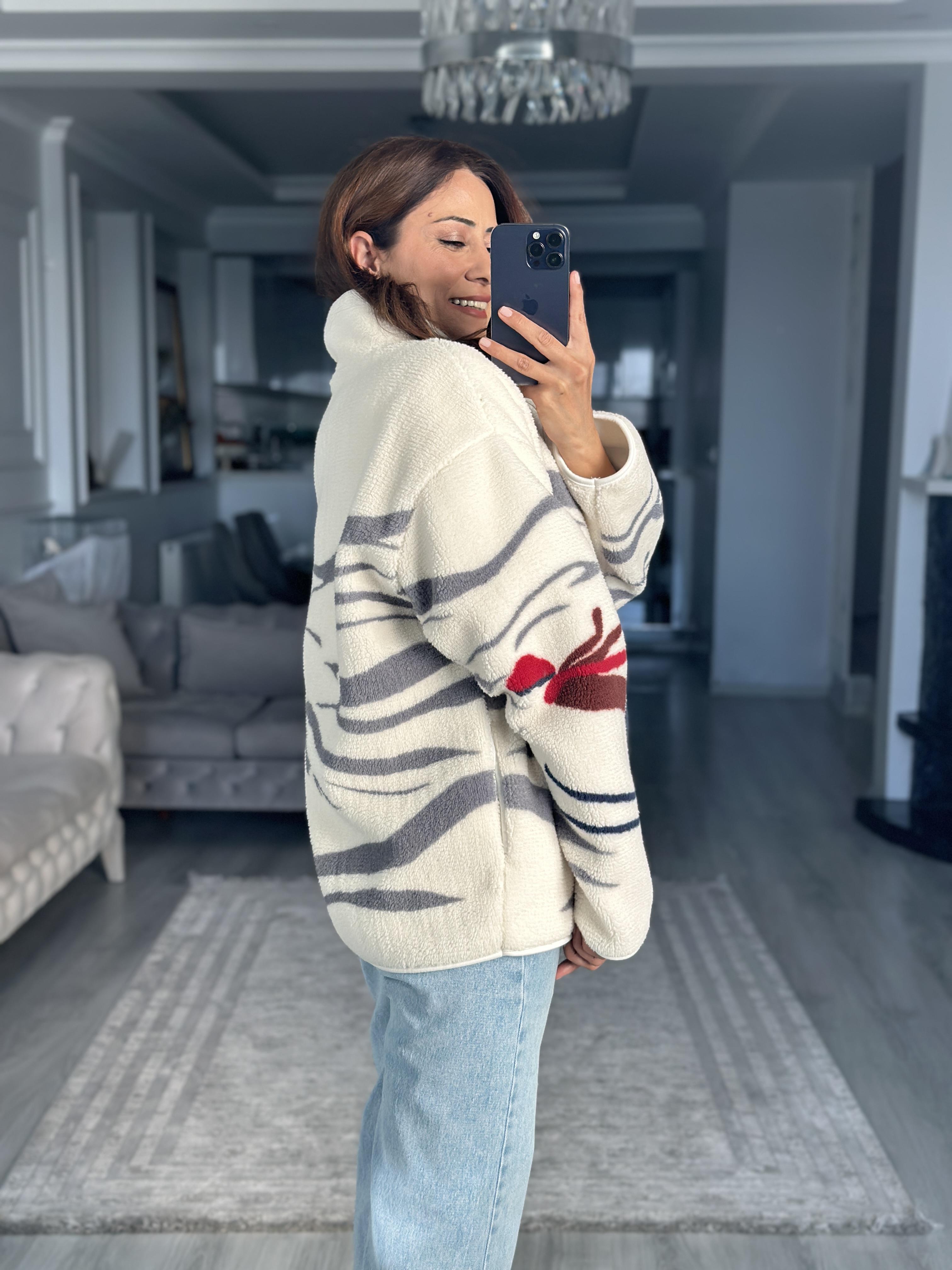 Beyaz Tam Fermuarlı Kayak Desenli  Peluş Kadın Sweatshirt