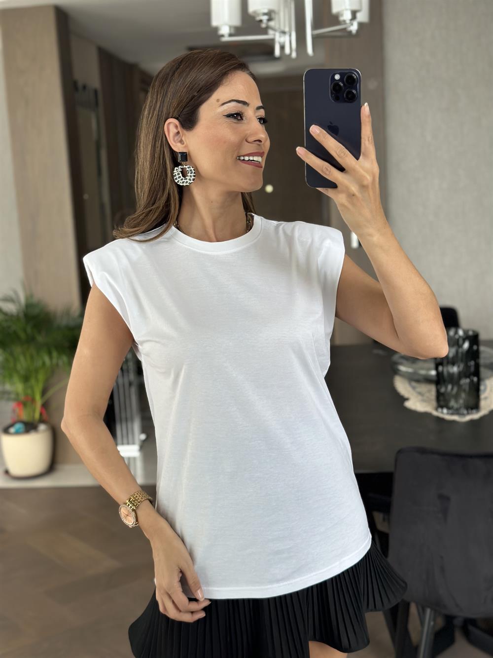 Beyaz Vatkalı Basic Kadın T-Shirt