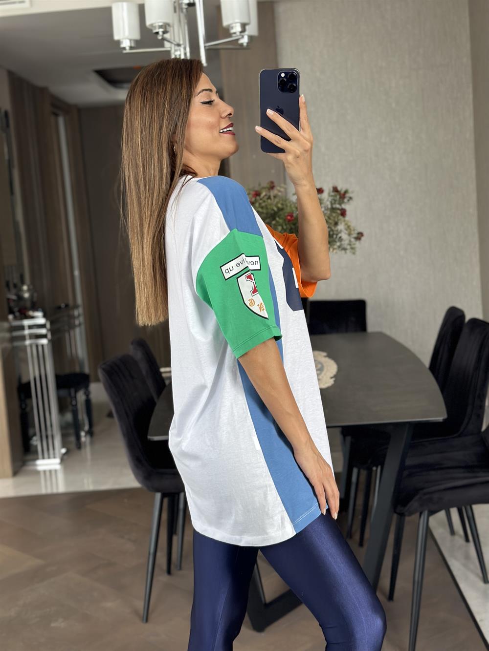 Beyaz Yanları Turuncu Mavi 98 Bakılı Bisiklet Yaka Kadın T-Shirt