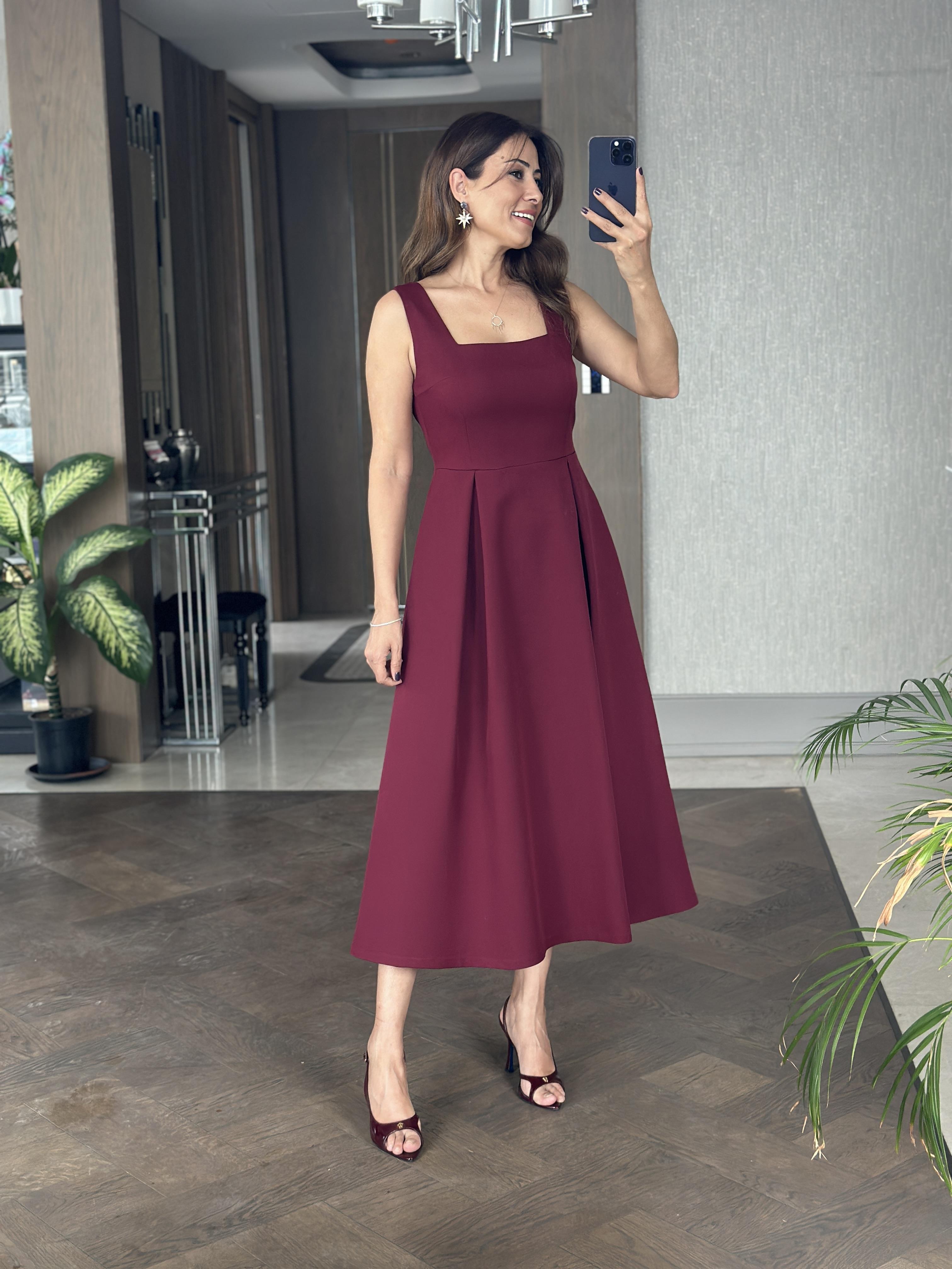 Bordo Kare Yaka Kalın Askılı Arkası Fermuarlı Kadın Midi Boy Elbise 