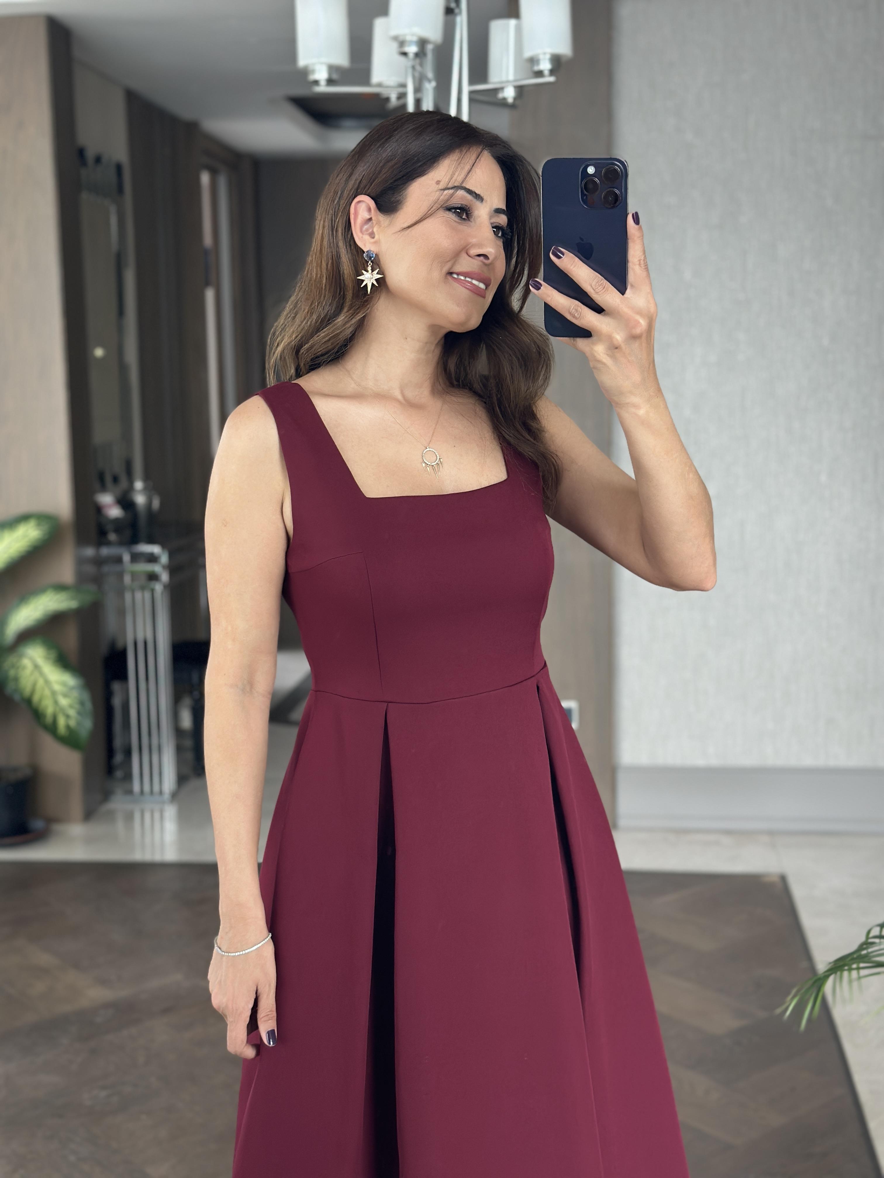 Bordo Kare Yaka Kalın Askılı Arkası Fermuarlı Kadın Midi Boy Elbise 