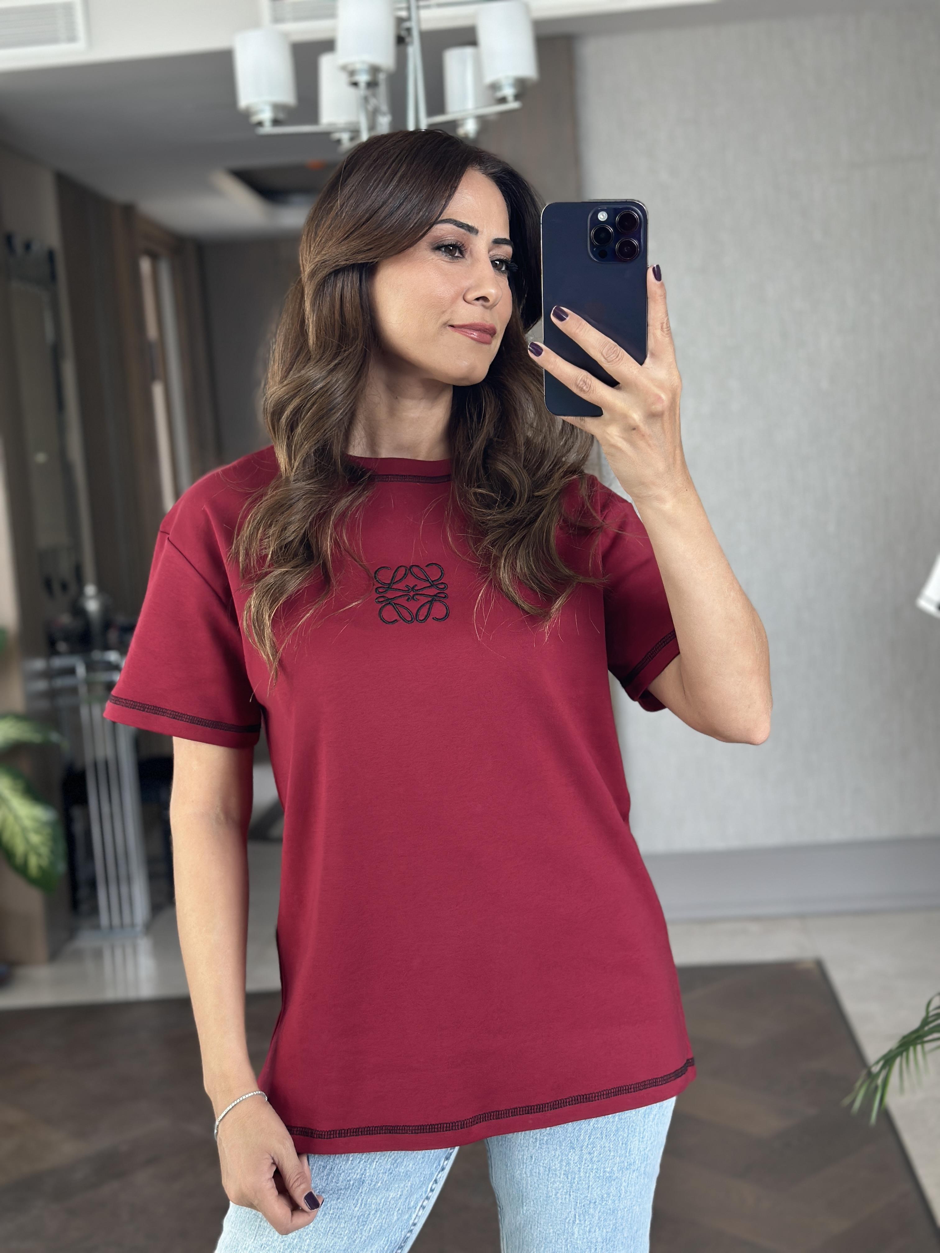 Bordo Kare Nakış Detay Bisiklet Yaka Kadın T-Shirt