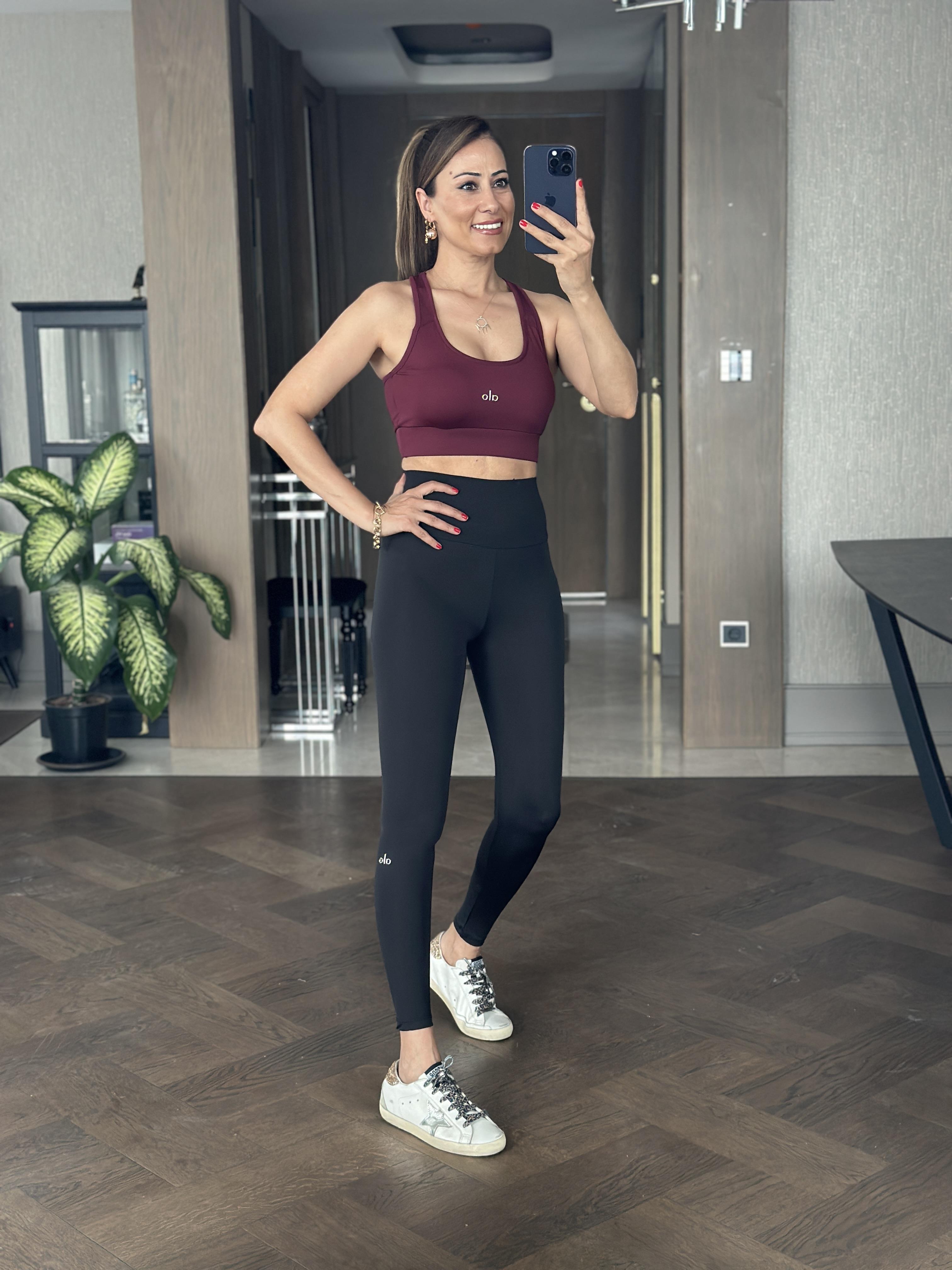 Bordo U Yaka Kabartma Logolu Kadın Sporcu Crop Body
