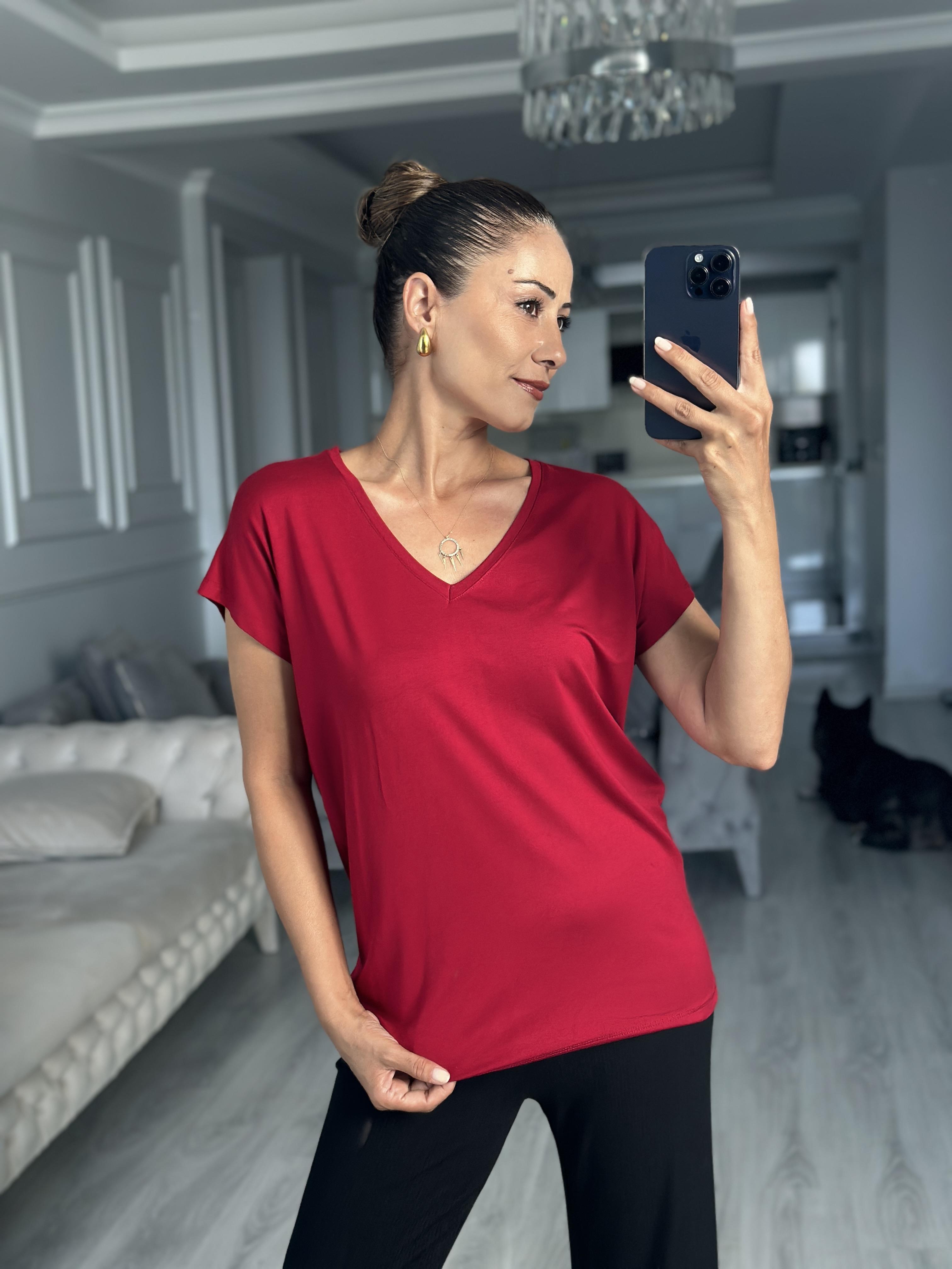 Bordo V Yaka Kısa Yarasa Kol Basic Kadın T-Shirt