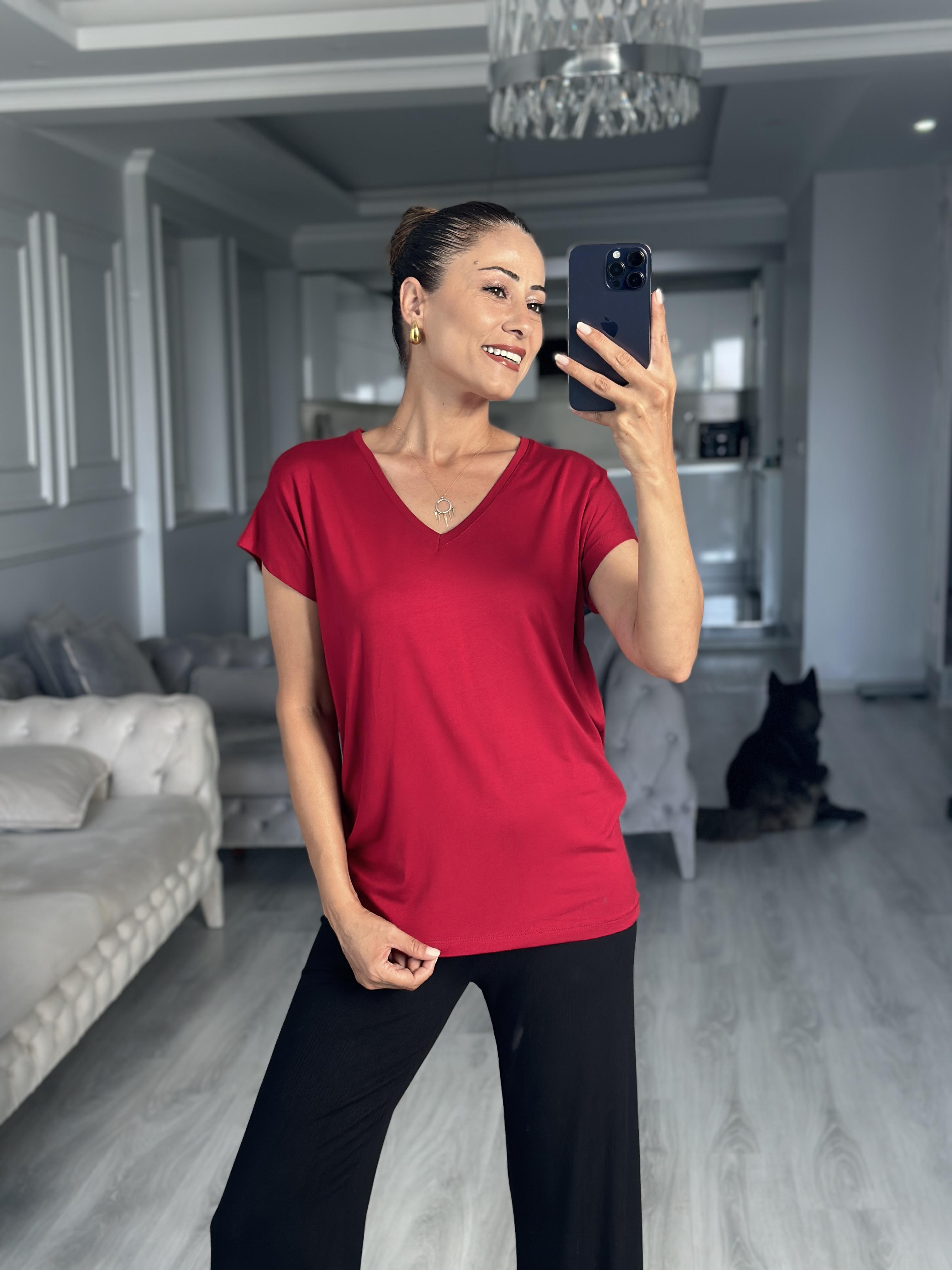 Bordo V Yaka Kısa Yarasa Kol Basic Kadın T-Shirt