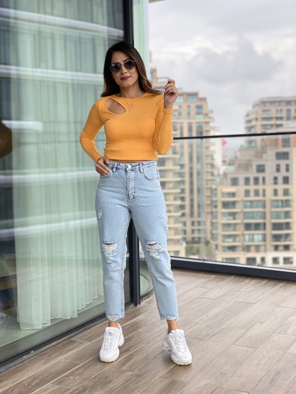Buz Mavi  Poema Yırtık Detay Mom Jean