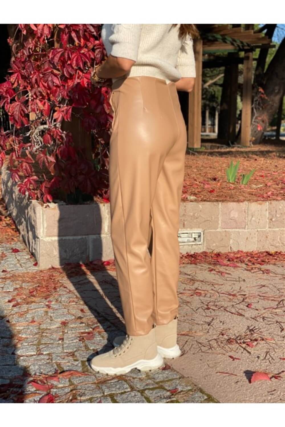 Camel Önü Flatolu Deri Pantolon