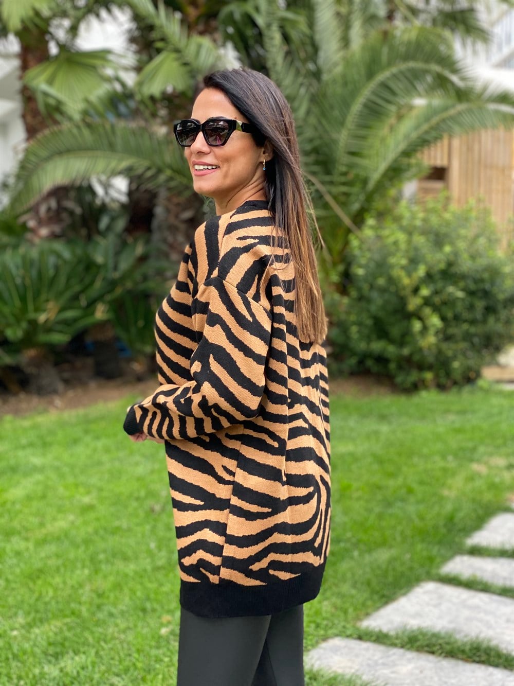 Kahverengi Zebra Desen Bisiklet Yaka Kadın Triko Kazak