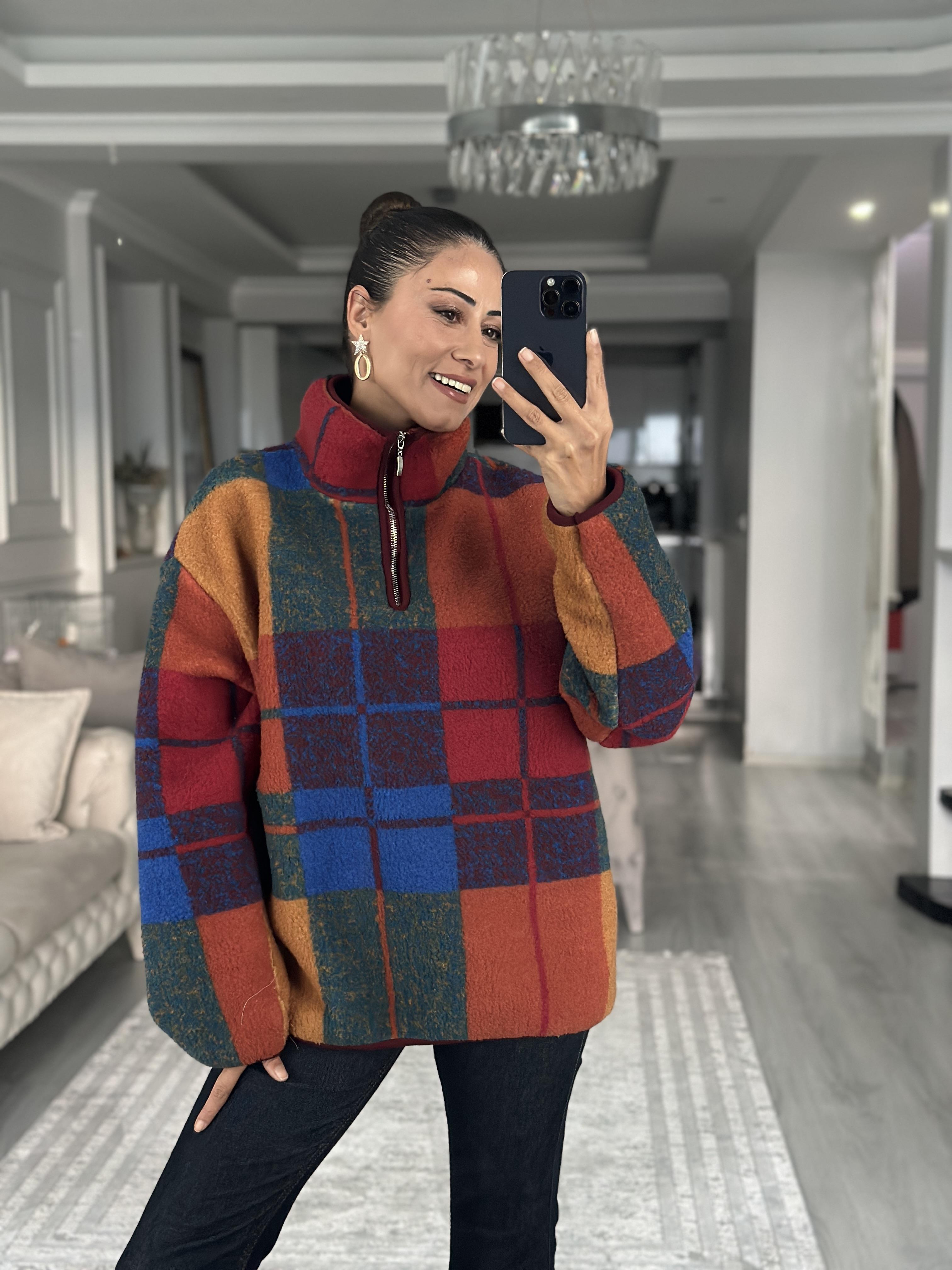 Çok Renkli Yarım Fermuarlı Kadın Sweatshirt