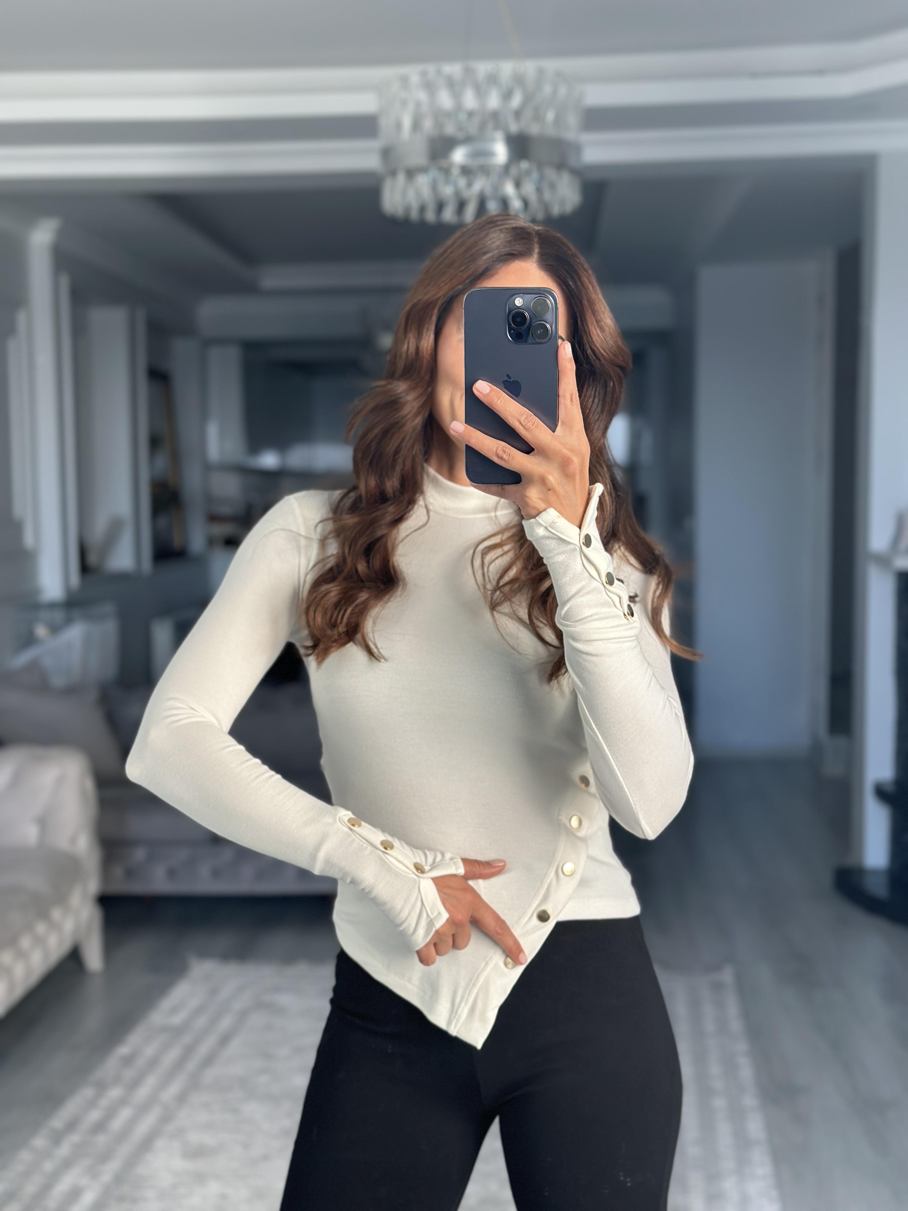 Ekru Beli Ve Kolu Çıtçıt Detay Uzun Kol Kadın Bluz