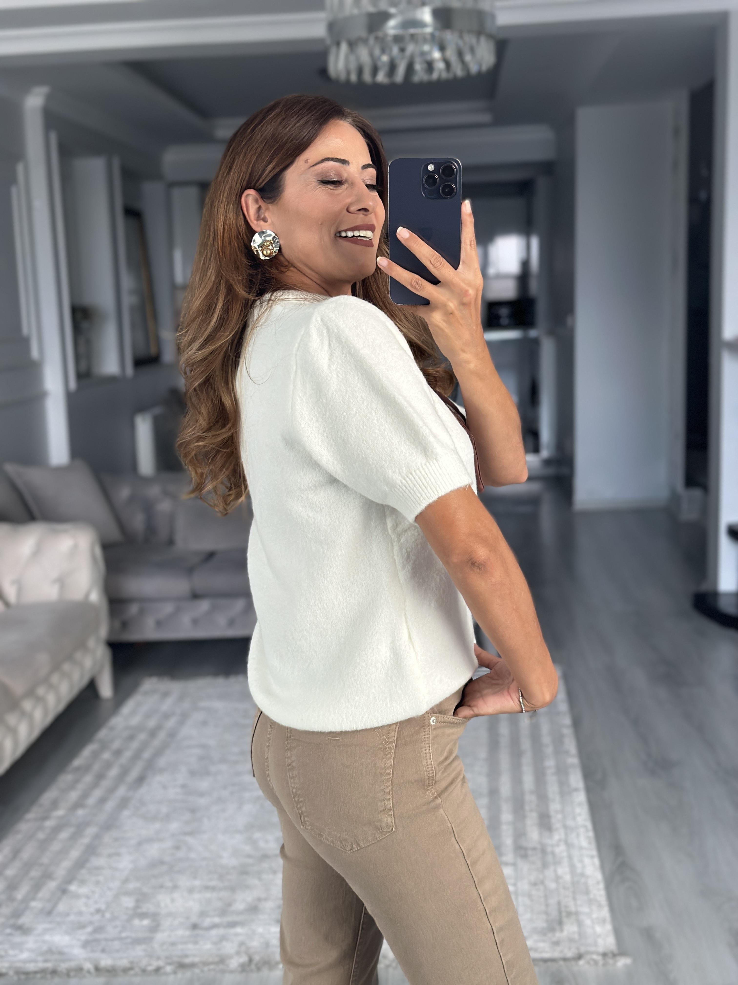 Ekru Fularlı Bisiklet Yaka Kısa Kol Kadın Triko Kazak