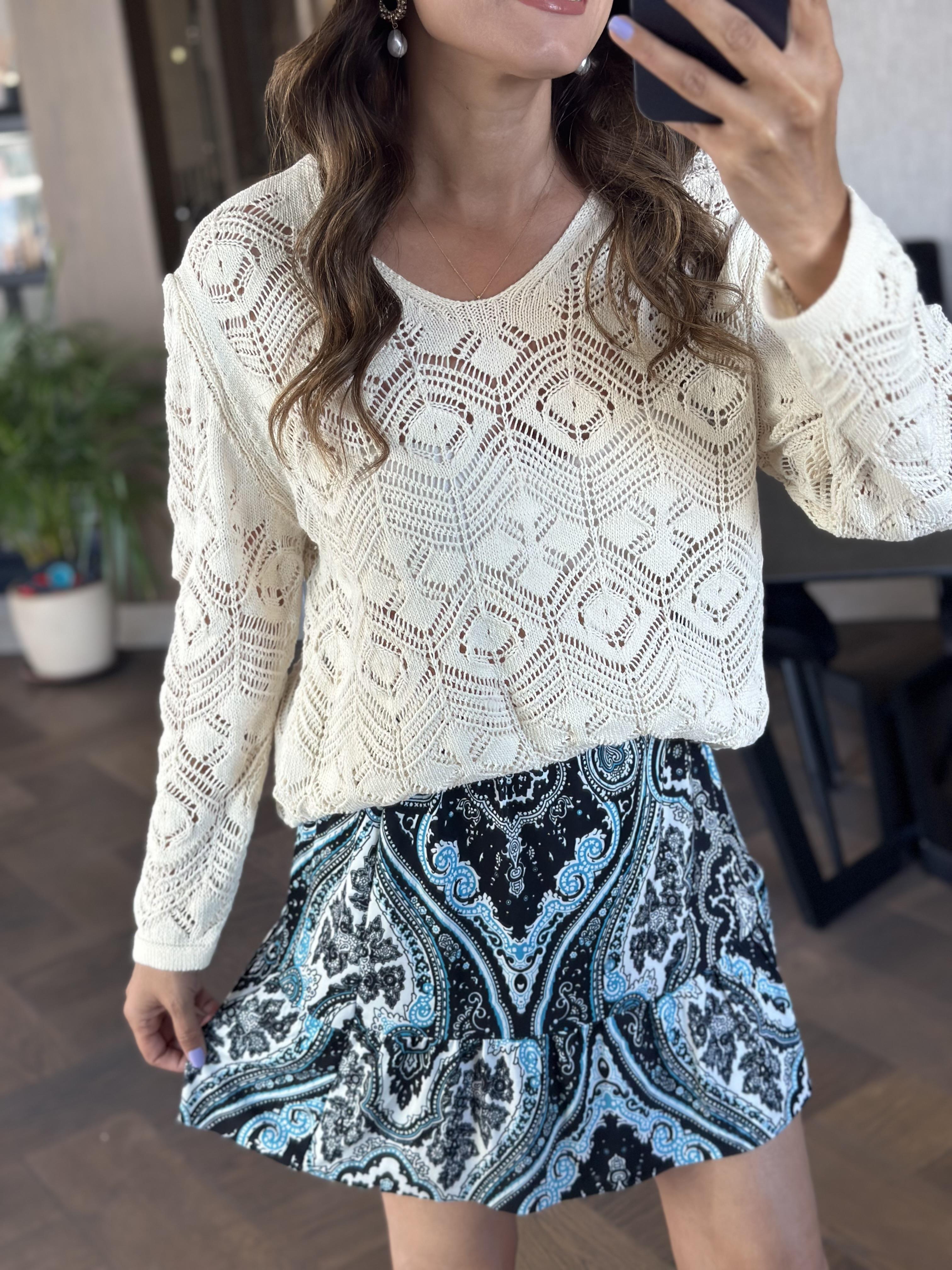 Ekru V Yaka Ajurlu Örgü Kadın Triko Kazak