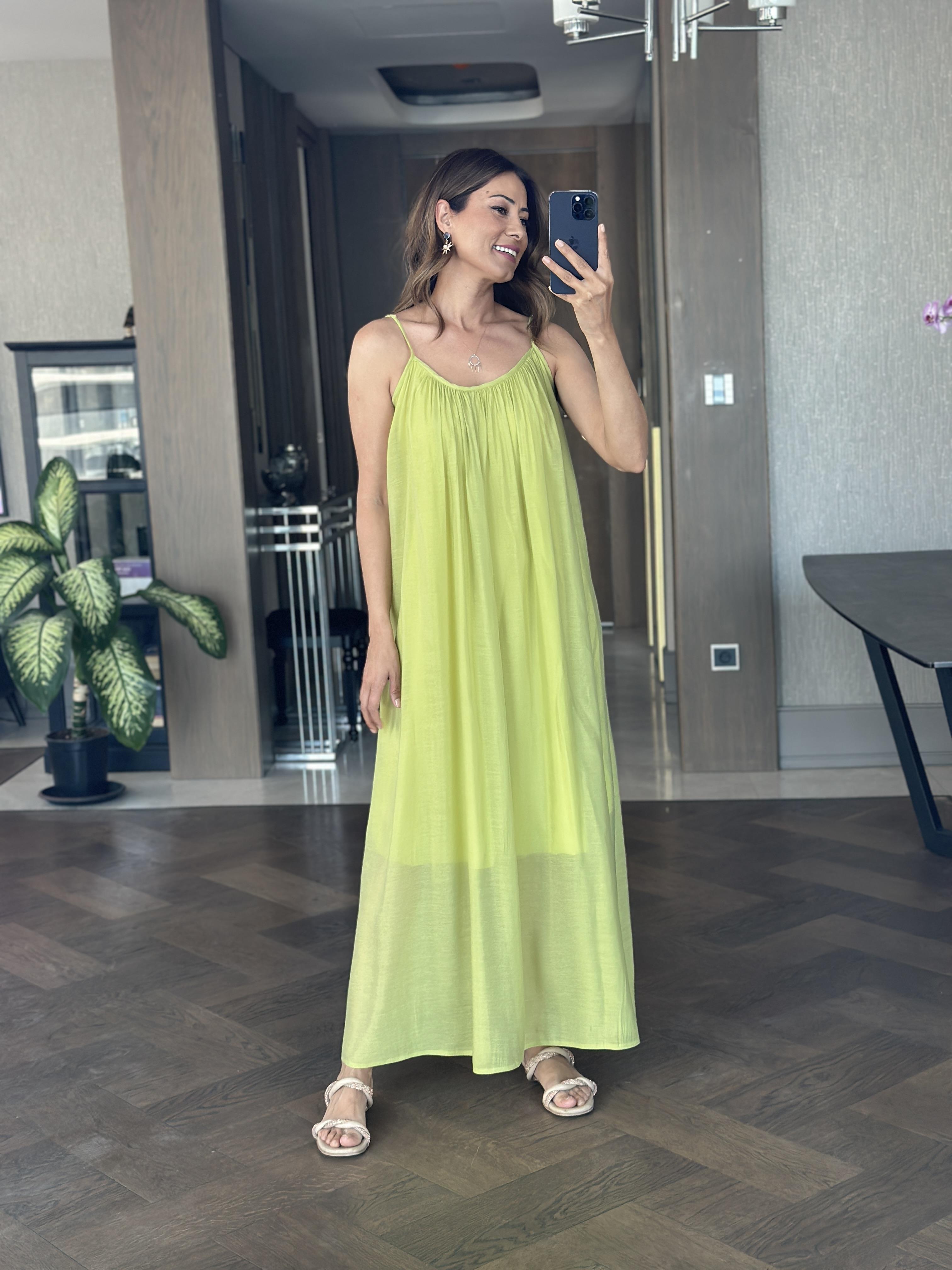 Fıstık Yeşili Ayarlanabilir Askılı Astarlı Salaş Maksi Boy Kadın Elbise