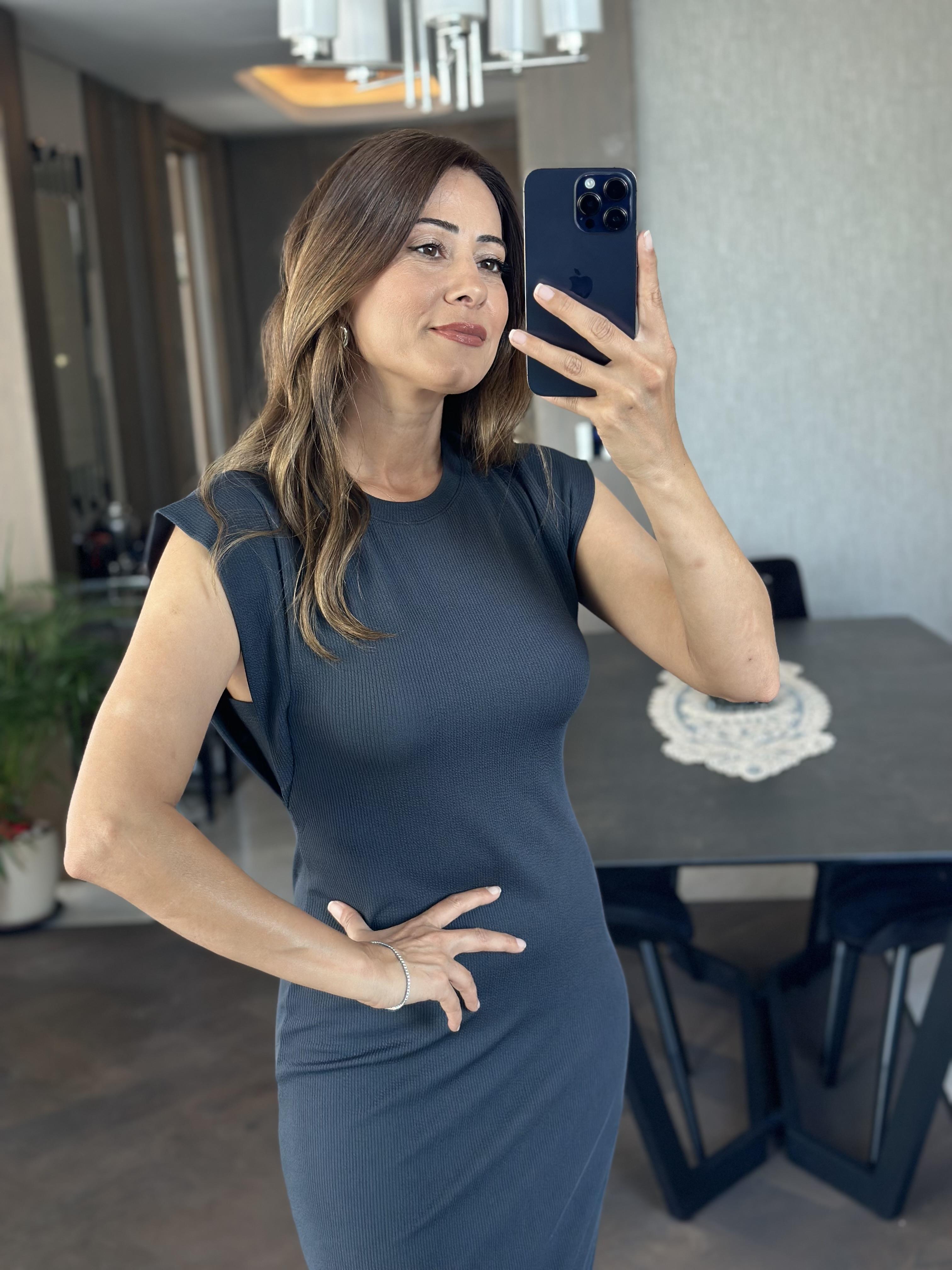 Füme Sıfır Kol Bisiklet Yaka Vatka Görünümlü  Kaşkorse Kadın Elbise 