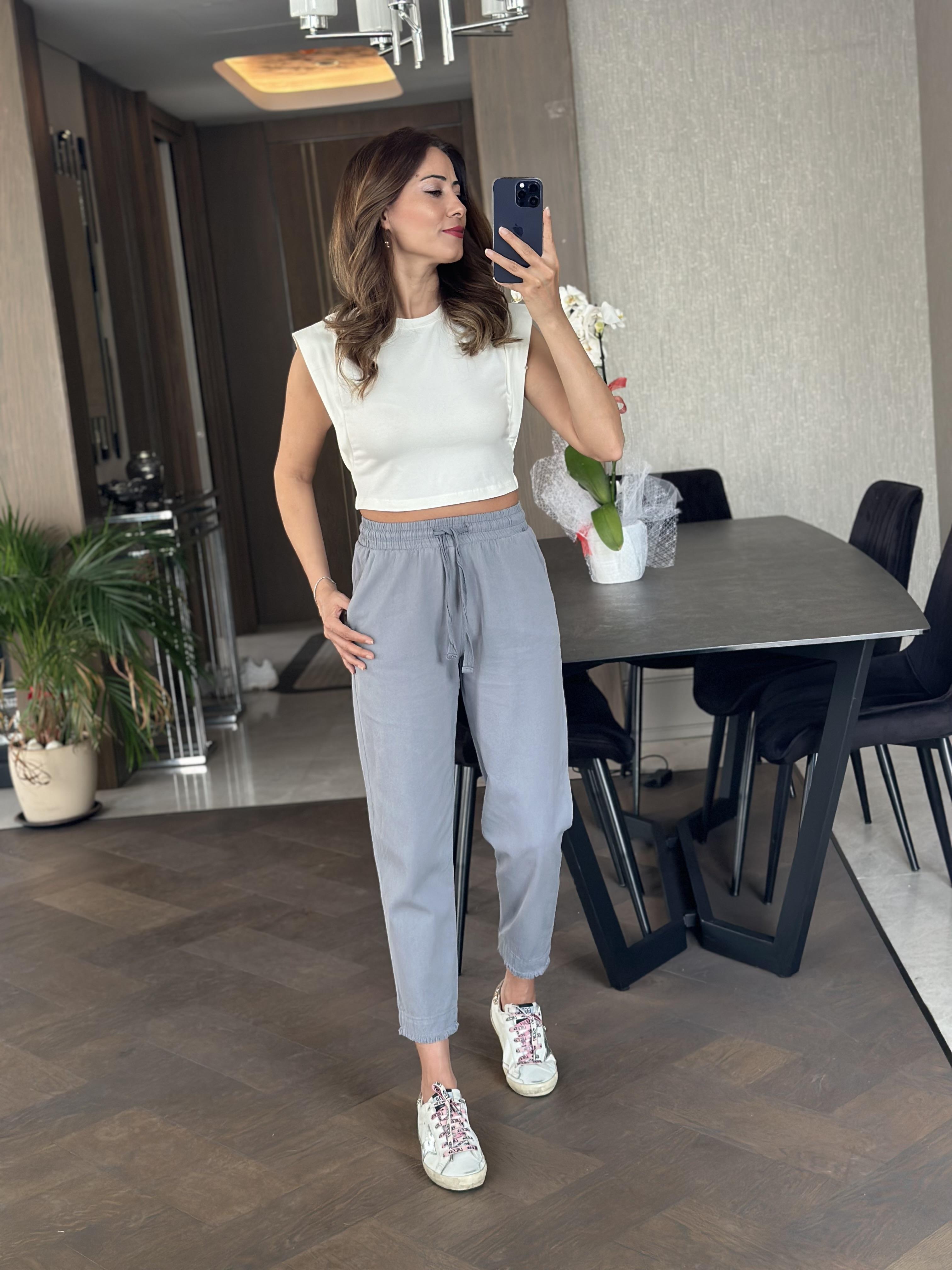Gri Gabardin Beli Lastikli Ve Bağcıklı Cepli Kadın Pantolon