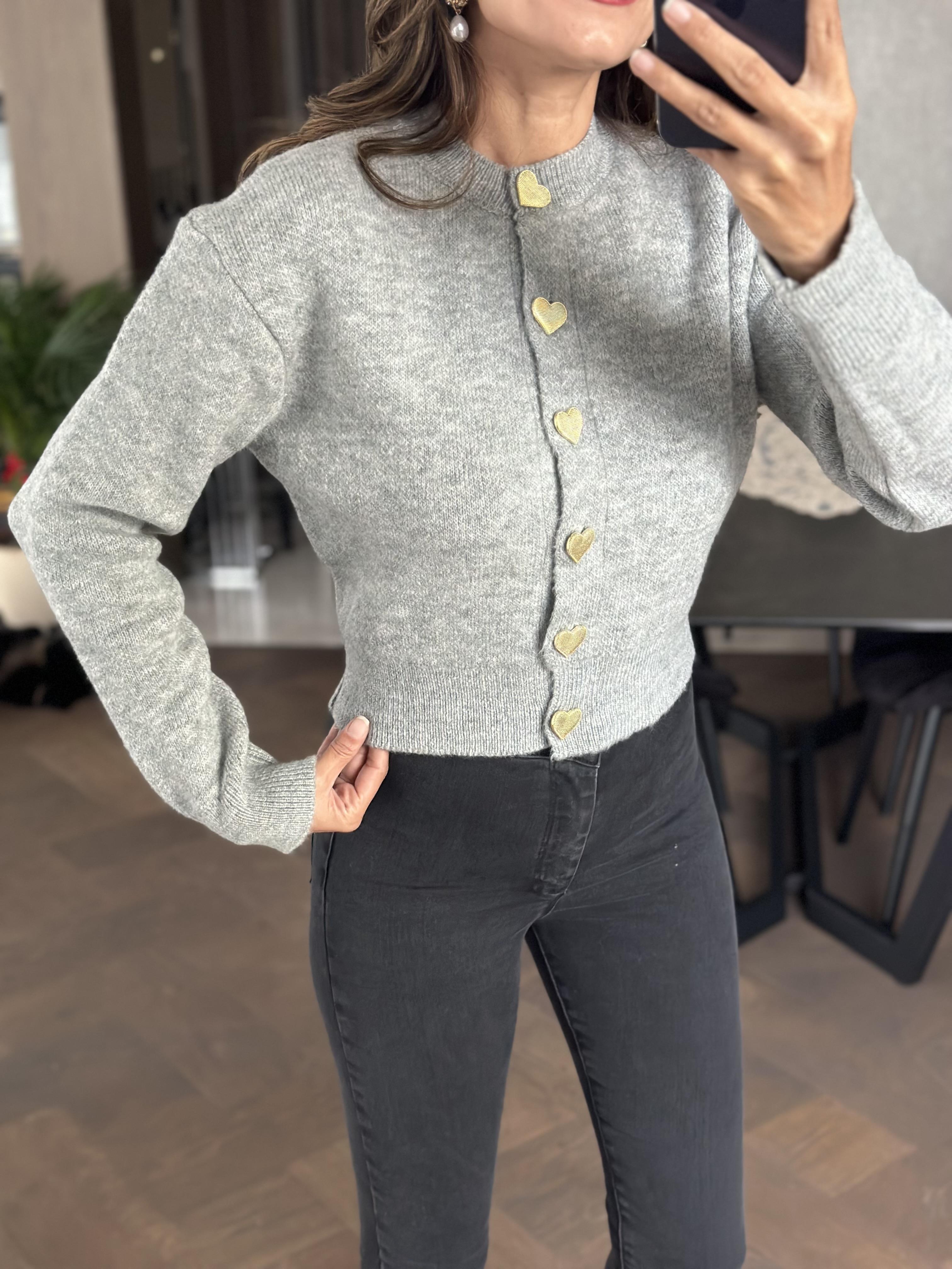 Gri Kalp Düğmeli Kadın Triko Hırka