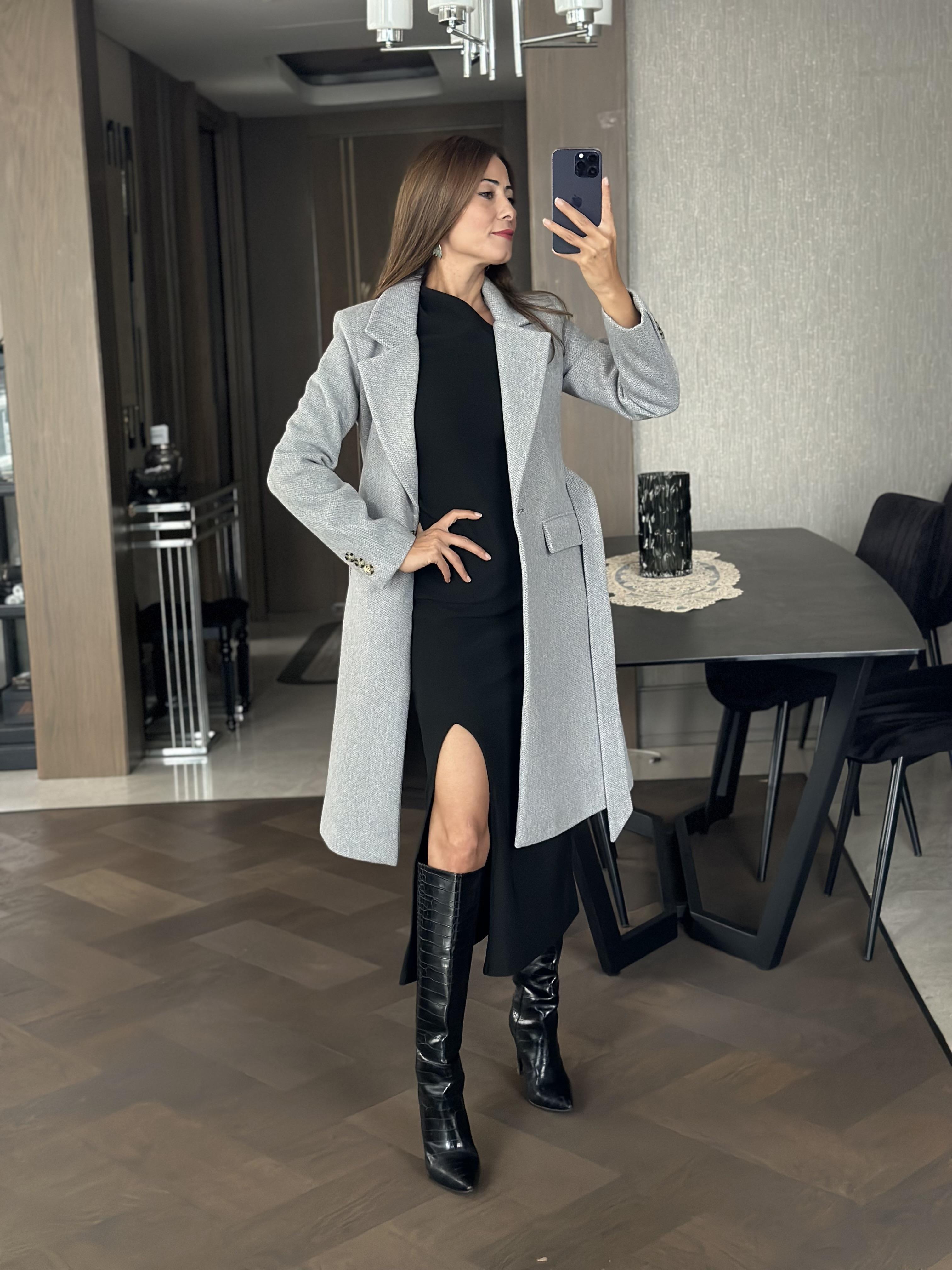 Gri Kaşe Kuşaklı Tek Düğmeli Kadın Kaban