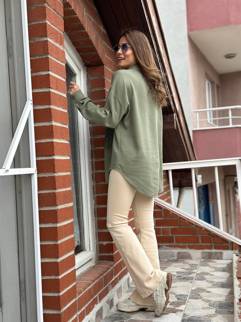 Haki Cebi Dantel Keten Aerobin Kadın Gömlek