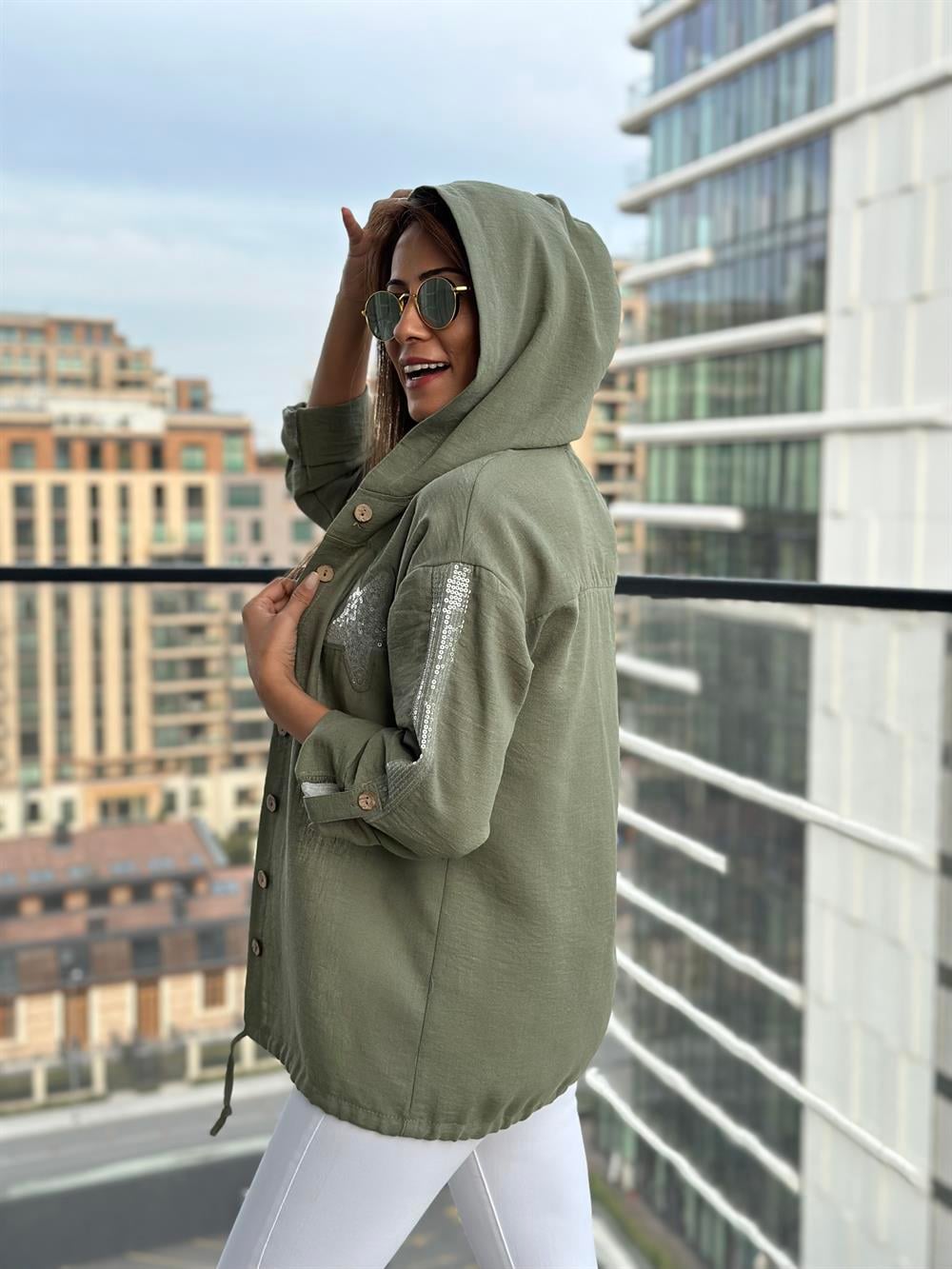 Haki Önü Yıldız İşlemeli Kapüşonlu Keten Aerobin Kadın Ceket