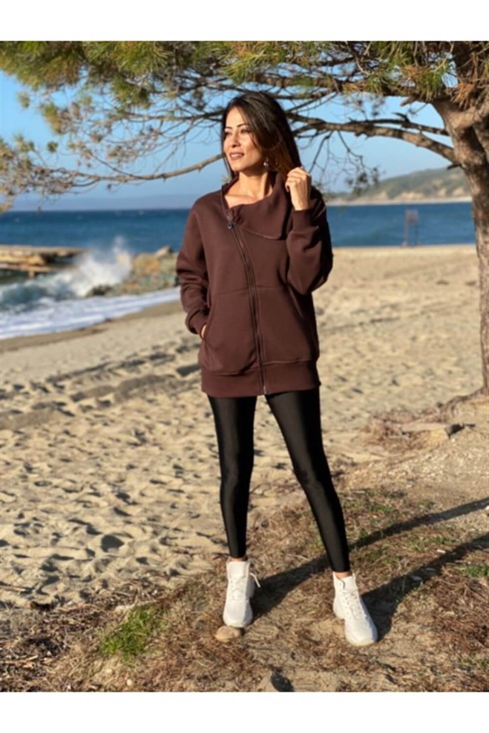 Kahve  Asimetrik Yaka Fermuarlı Sweatshirt