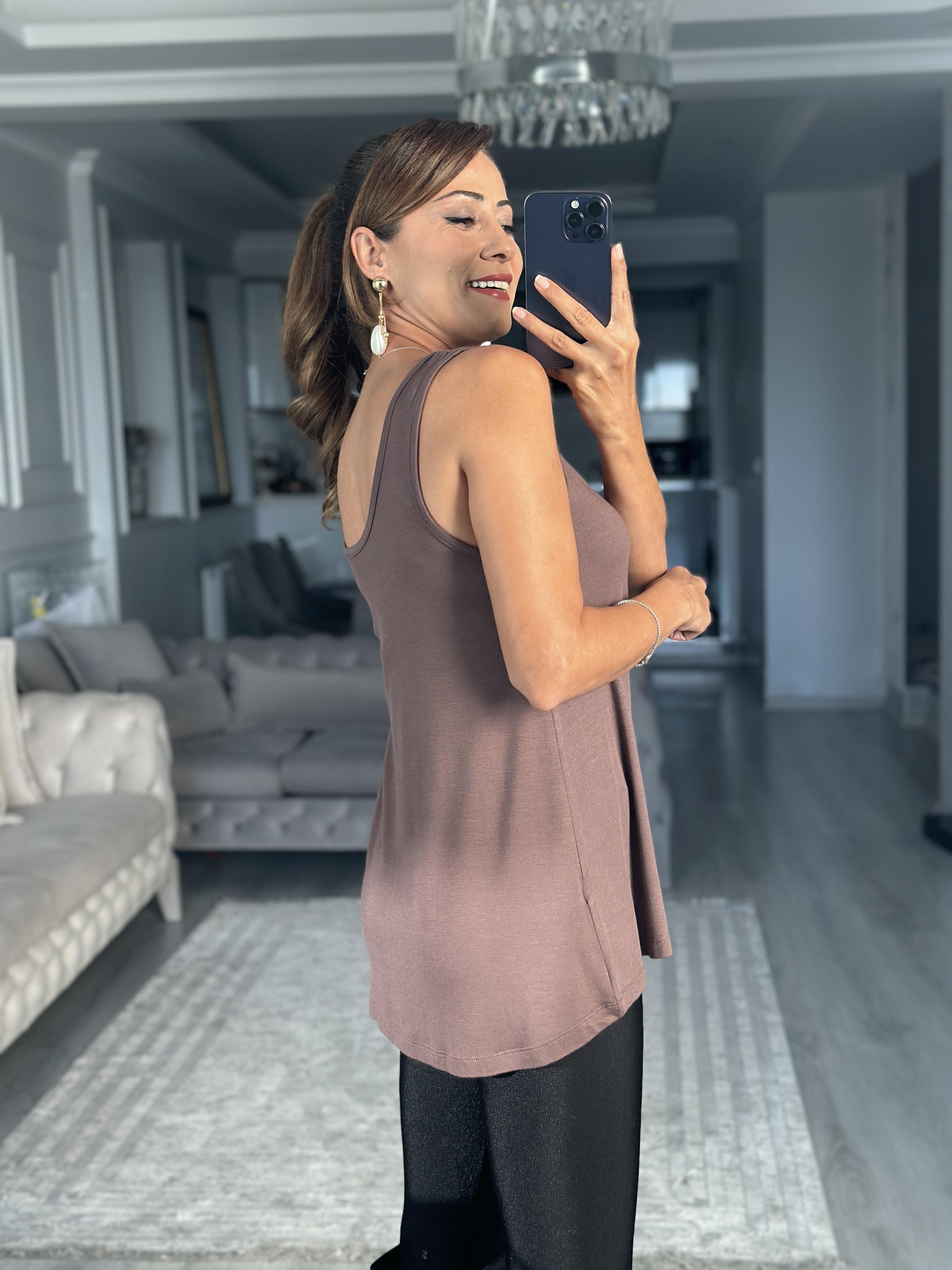 Kahverengi Askılı Eteği Oval Oversize Kadın Bluz