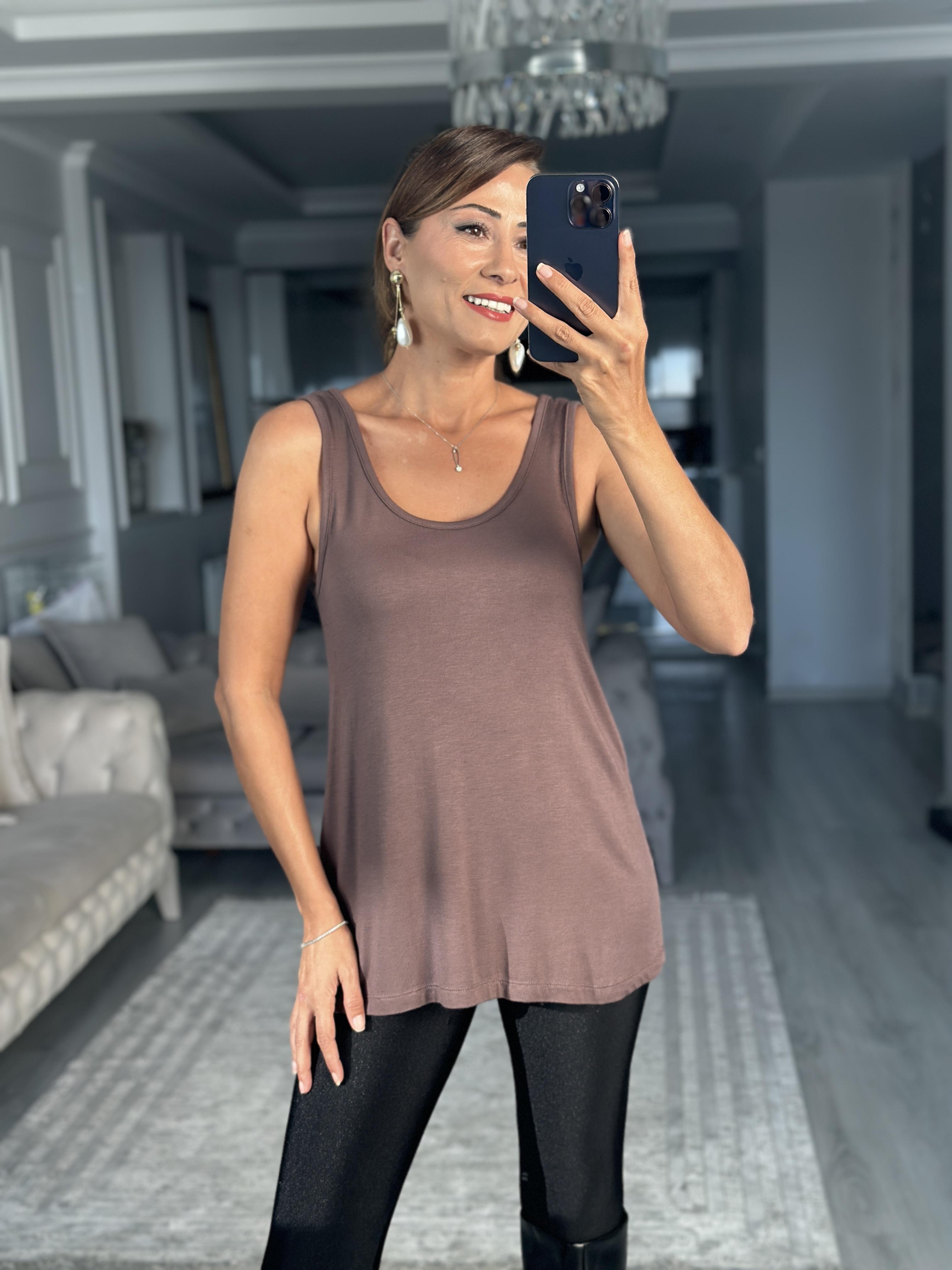 Kahverengi Askılı Eteği Oval Oversize Kadın Bluz